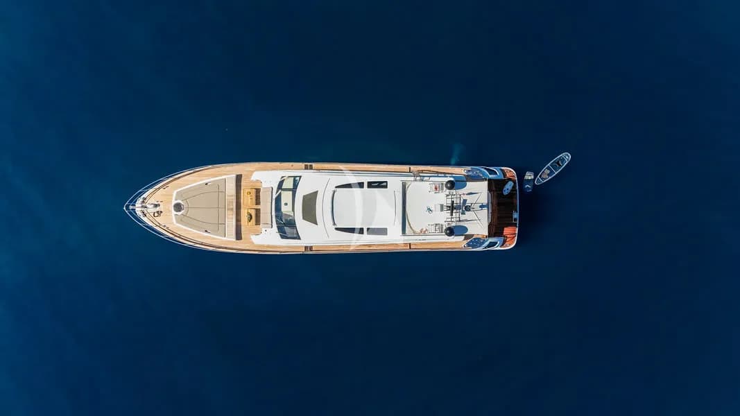 GOLDFINGER – Exterior