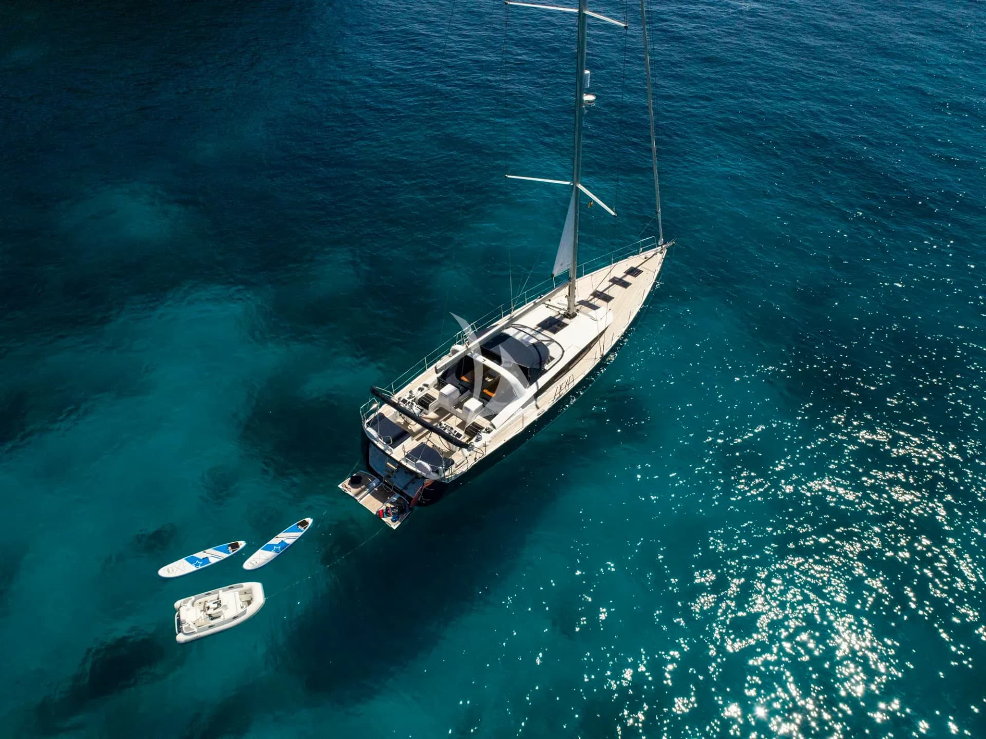 THEA – Exterior