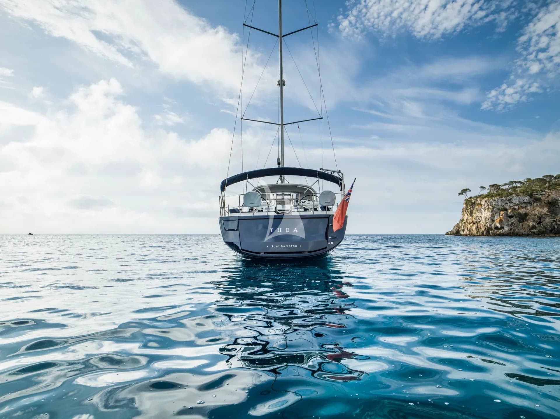 THEA – Exterior