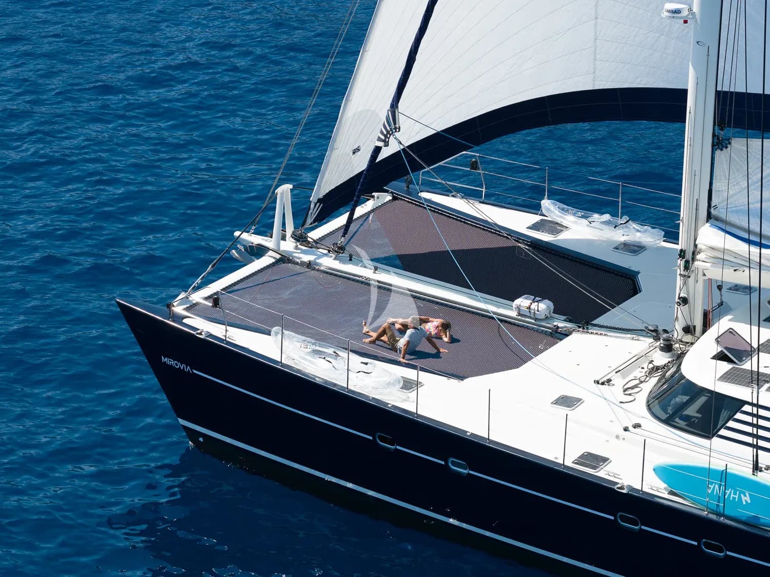 MIROVIA – Exterior