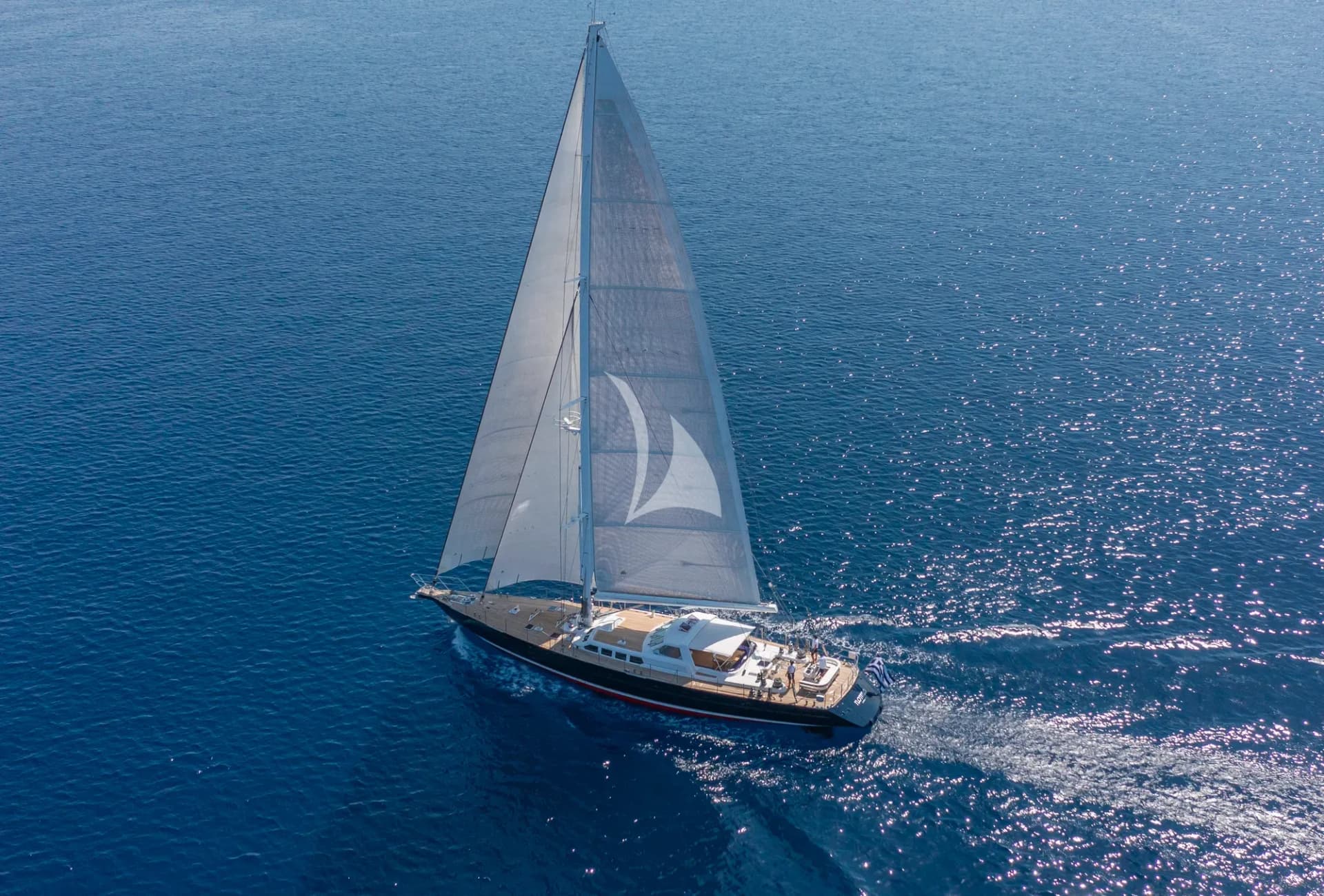 NOMMO – Exterior