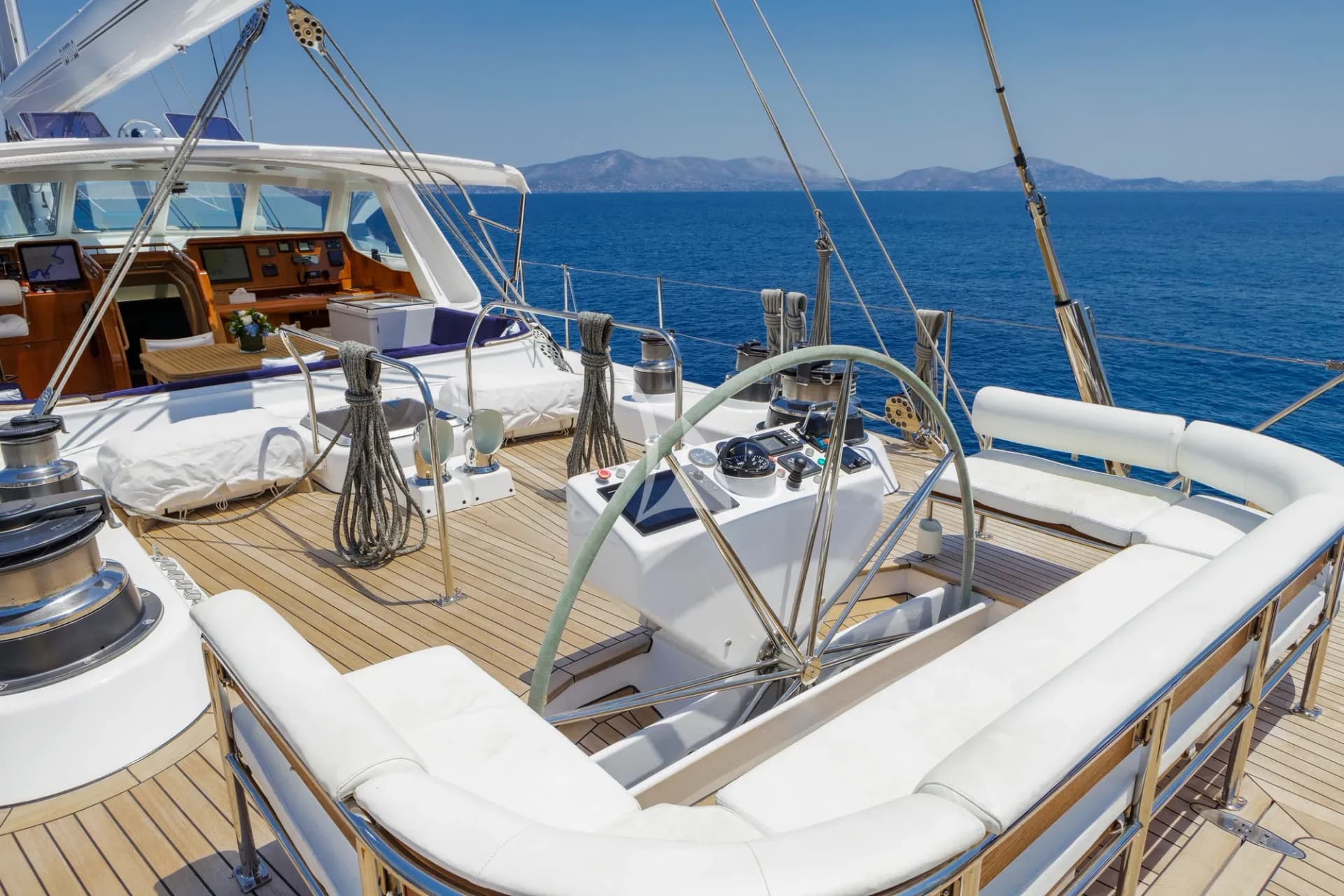 NOMMO – Exterior