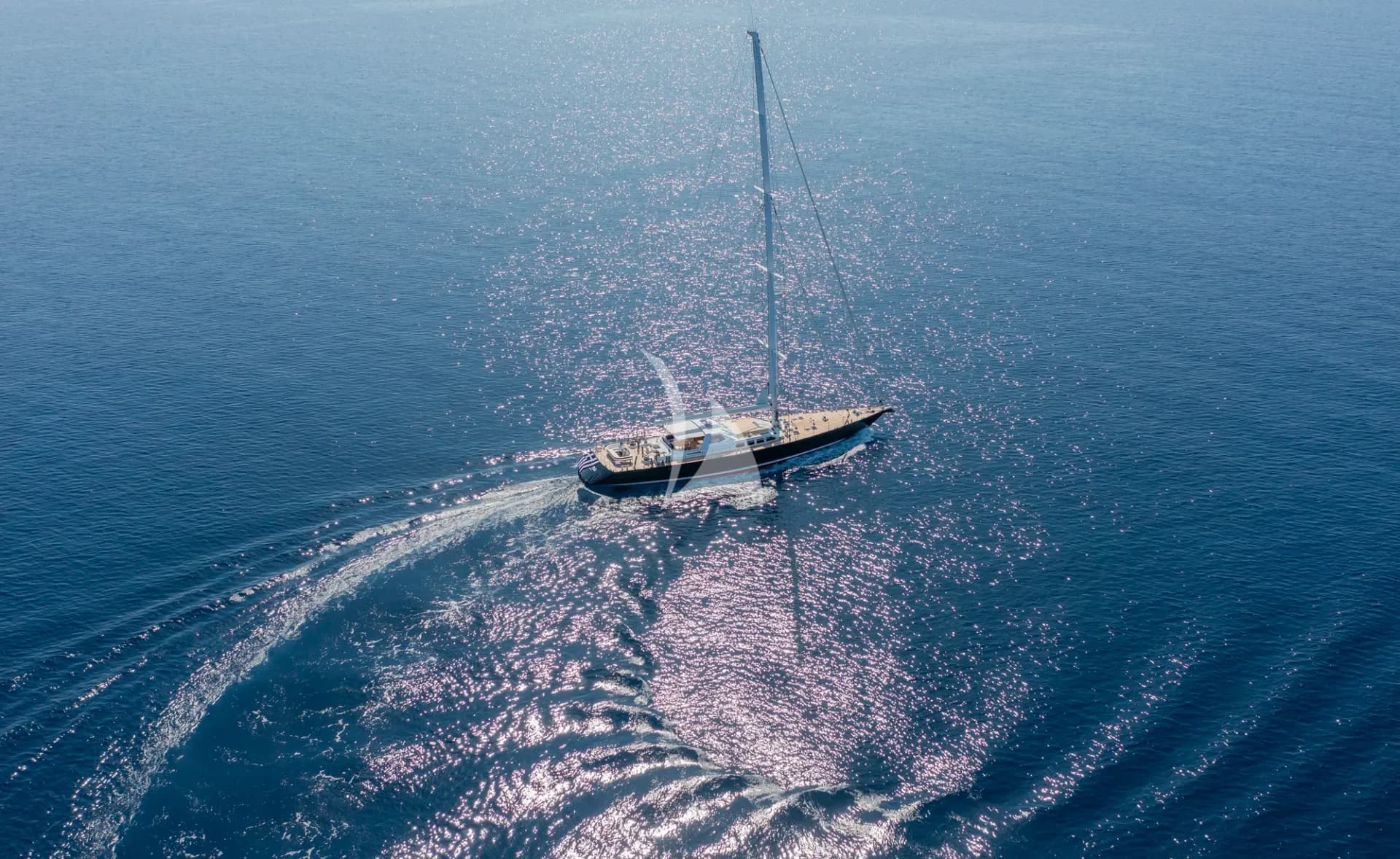 NOMMO – Exterior