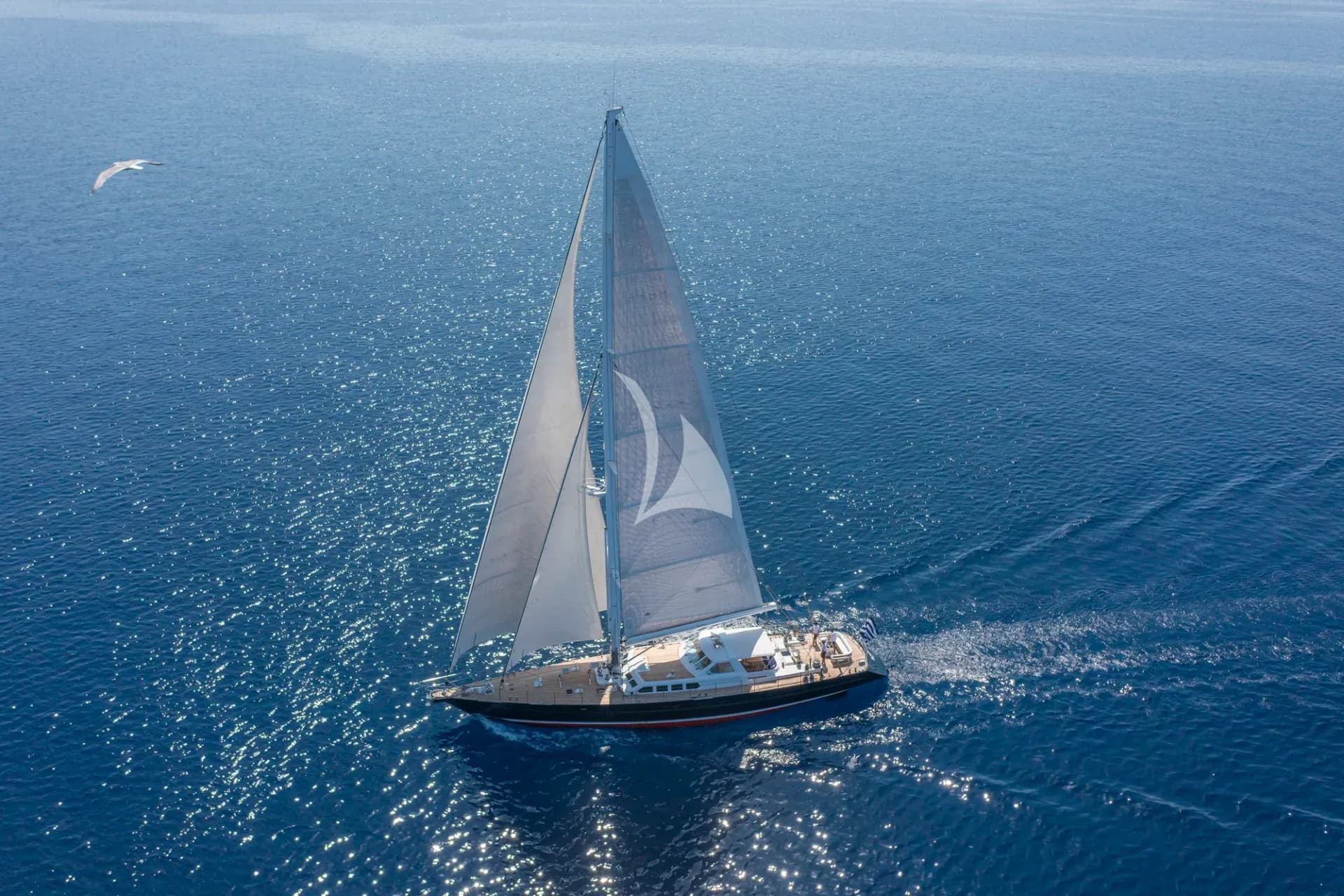 NOMMO – Exterior