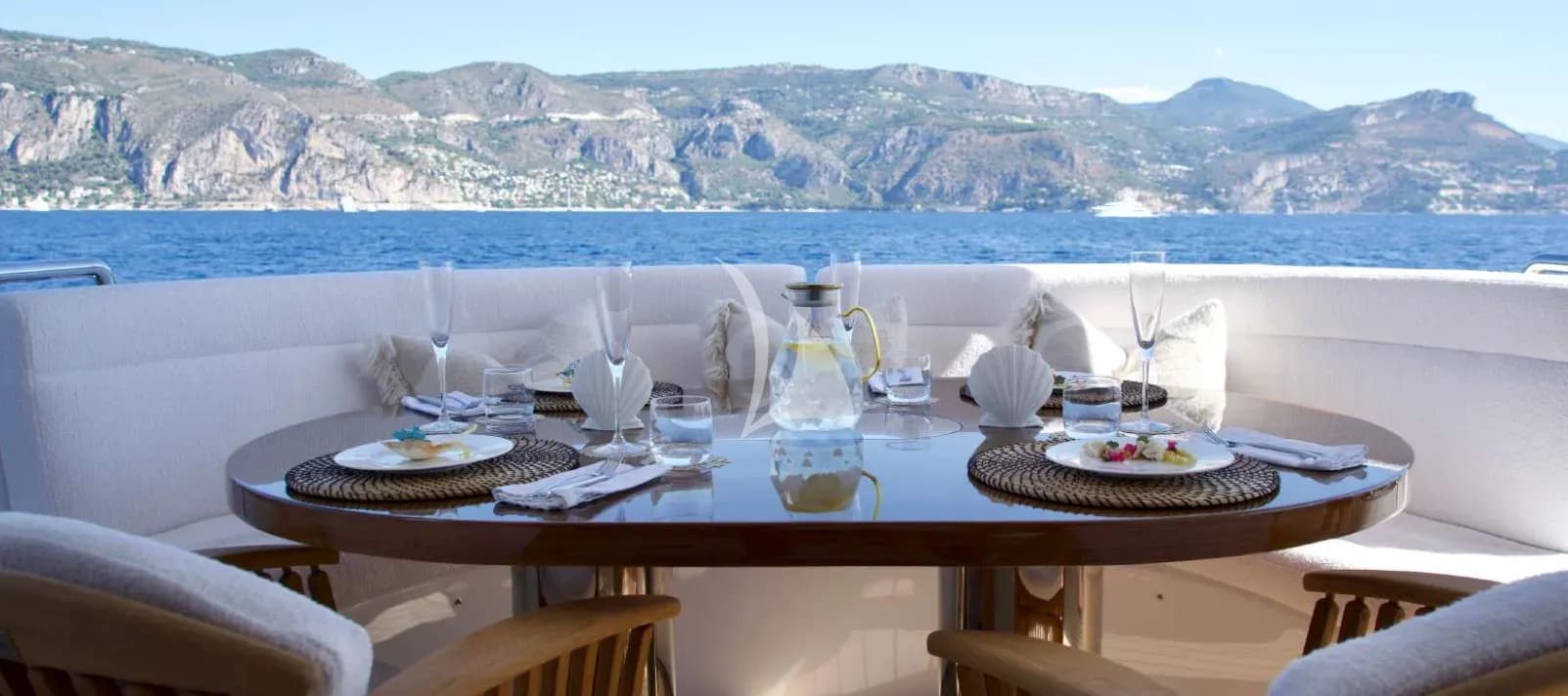 SEA BREEZE ONE – Exterior