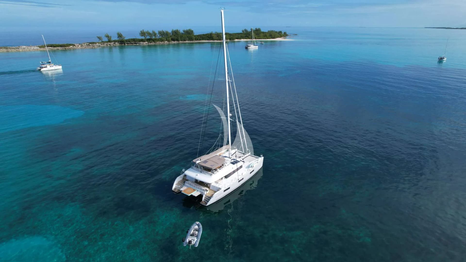 Akasha – Exterior