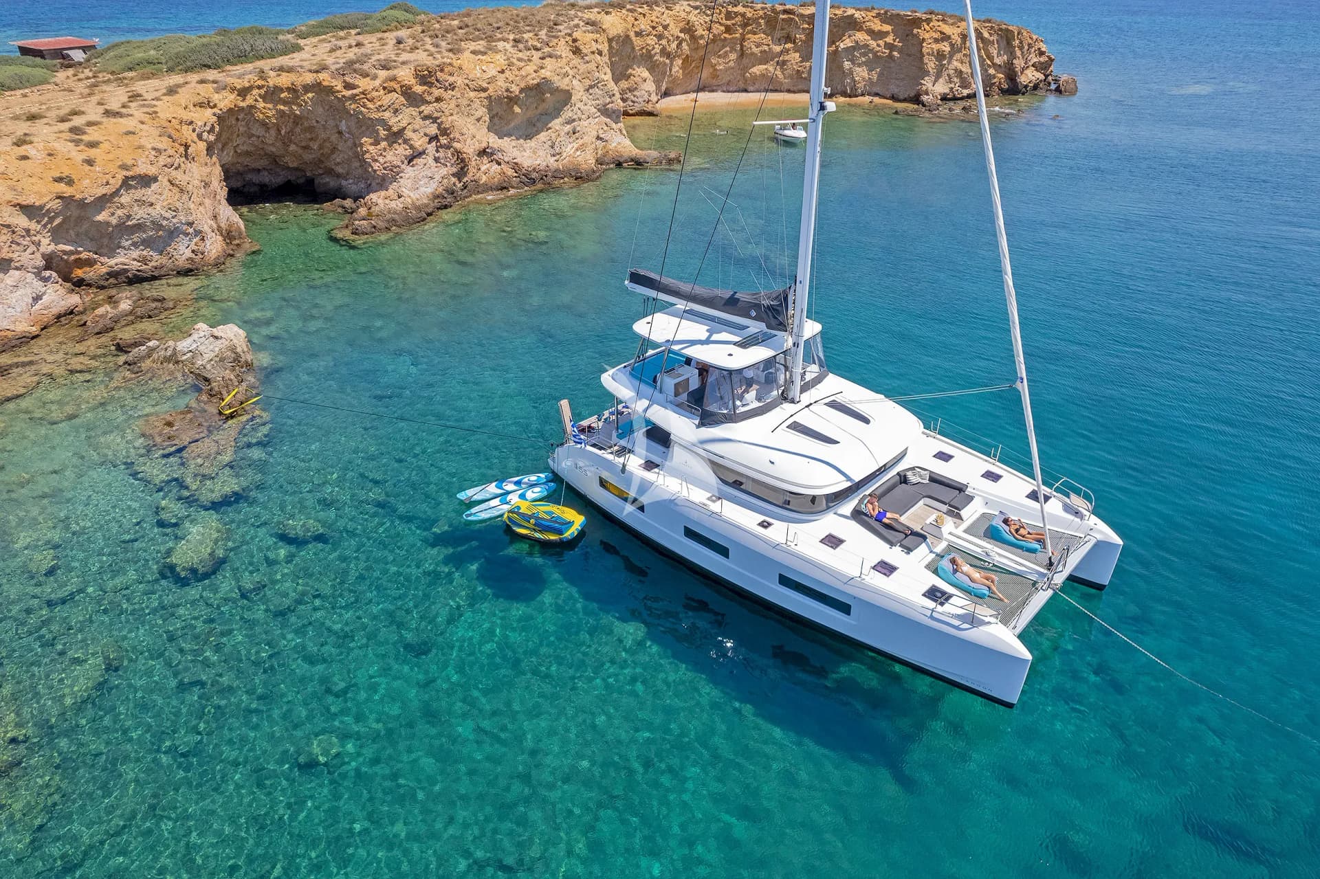 VERINA STAR – Exterior