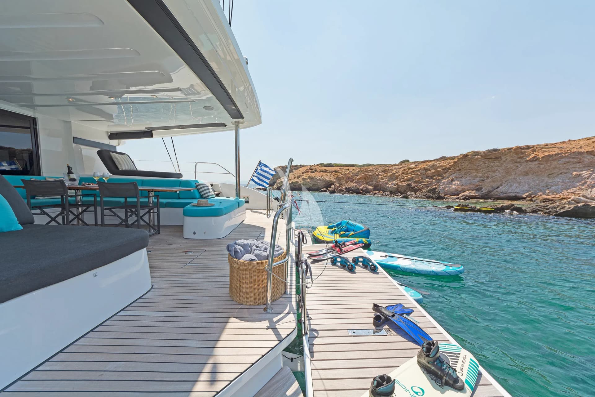 VERINA STAR – Exterior