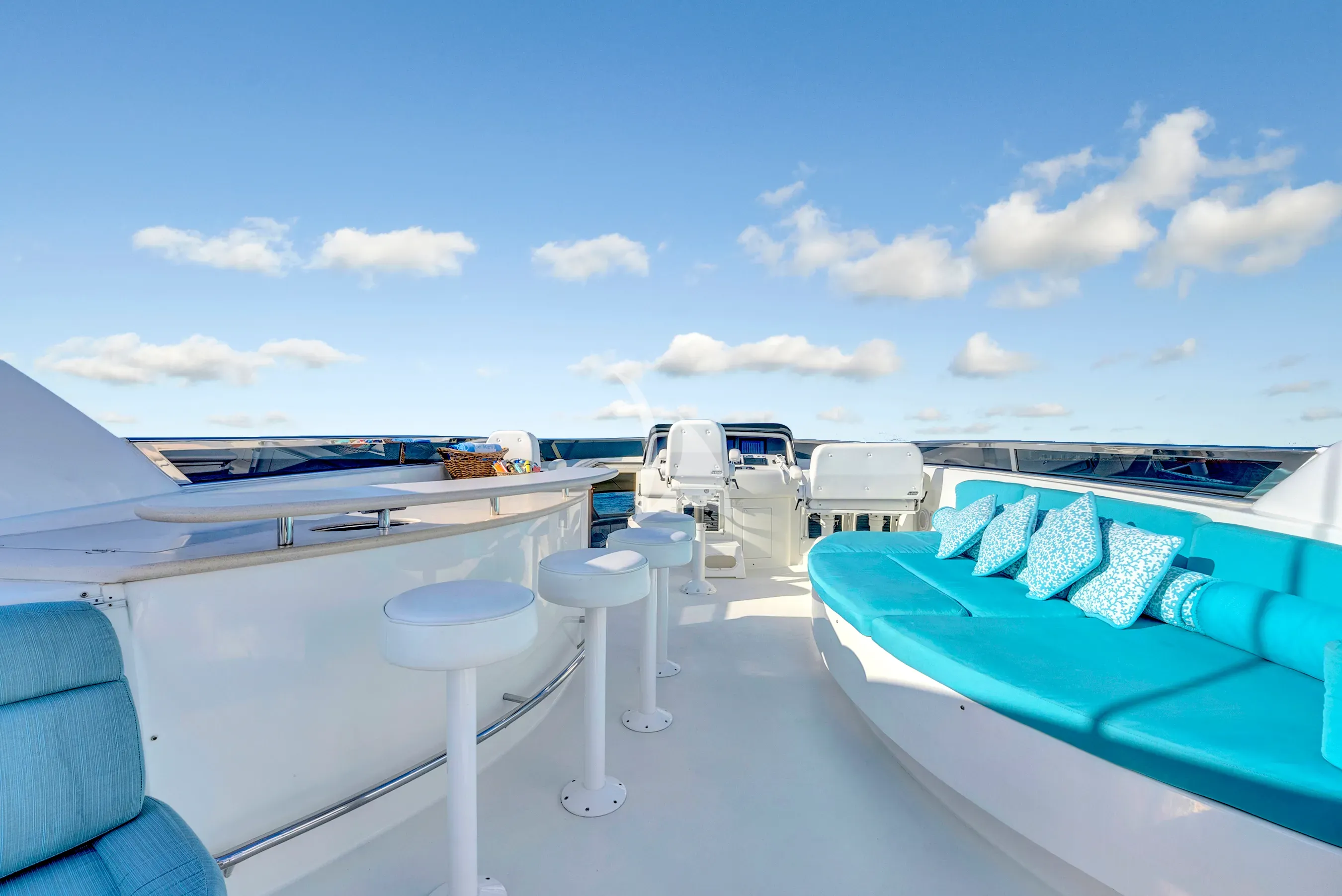 LE REVE – Exterior