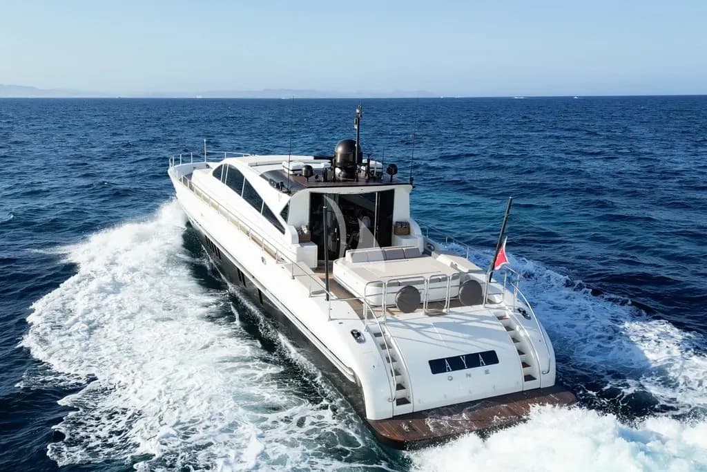 aYa one – Exterior