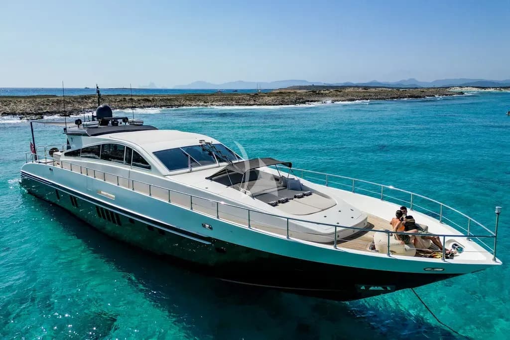 aYa one – Exterior
