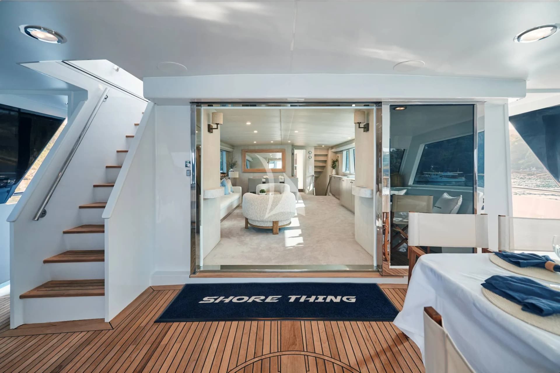 SHORE THING – Exterior