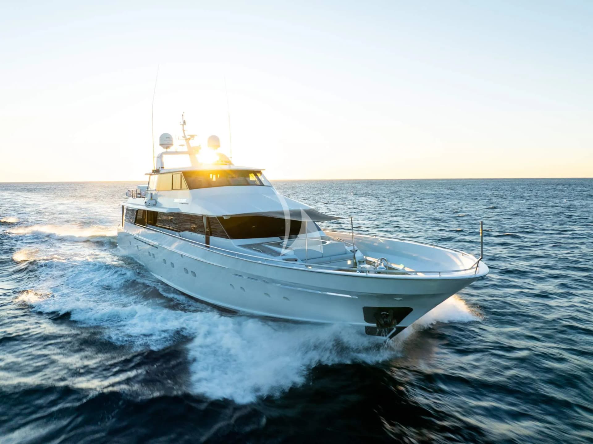 SHORE THING – Exterior