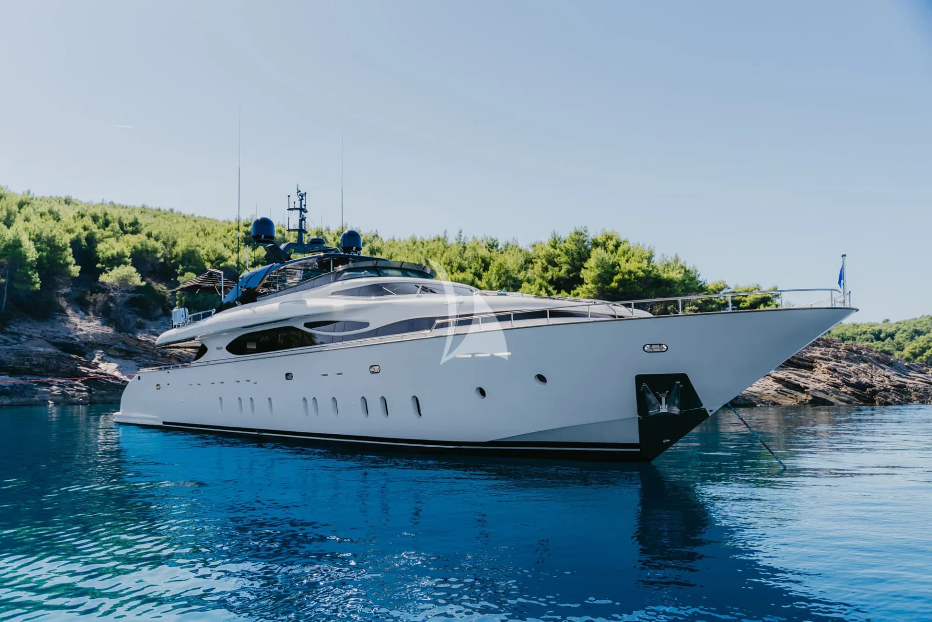 Cynthia – Exterior