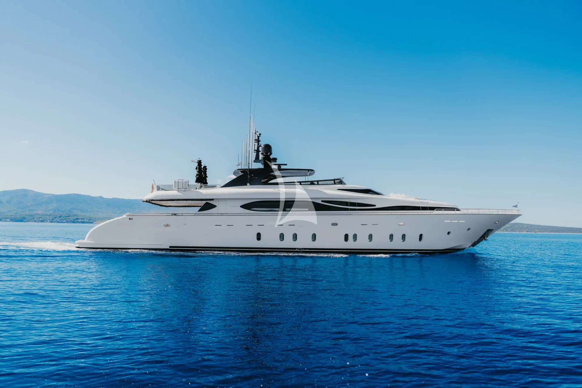 Cynthia – Exterior