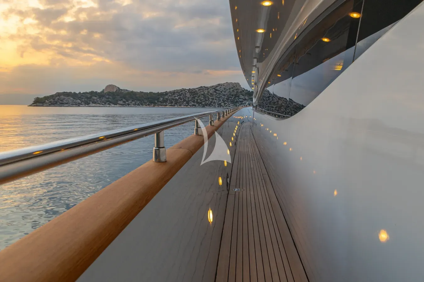 GLAROS – Exterior