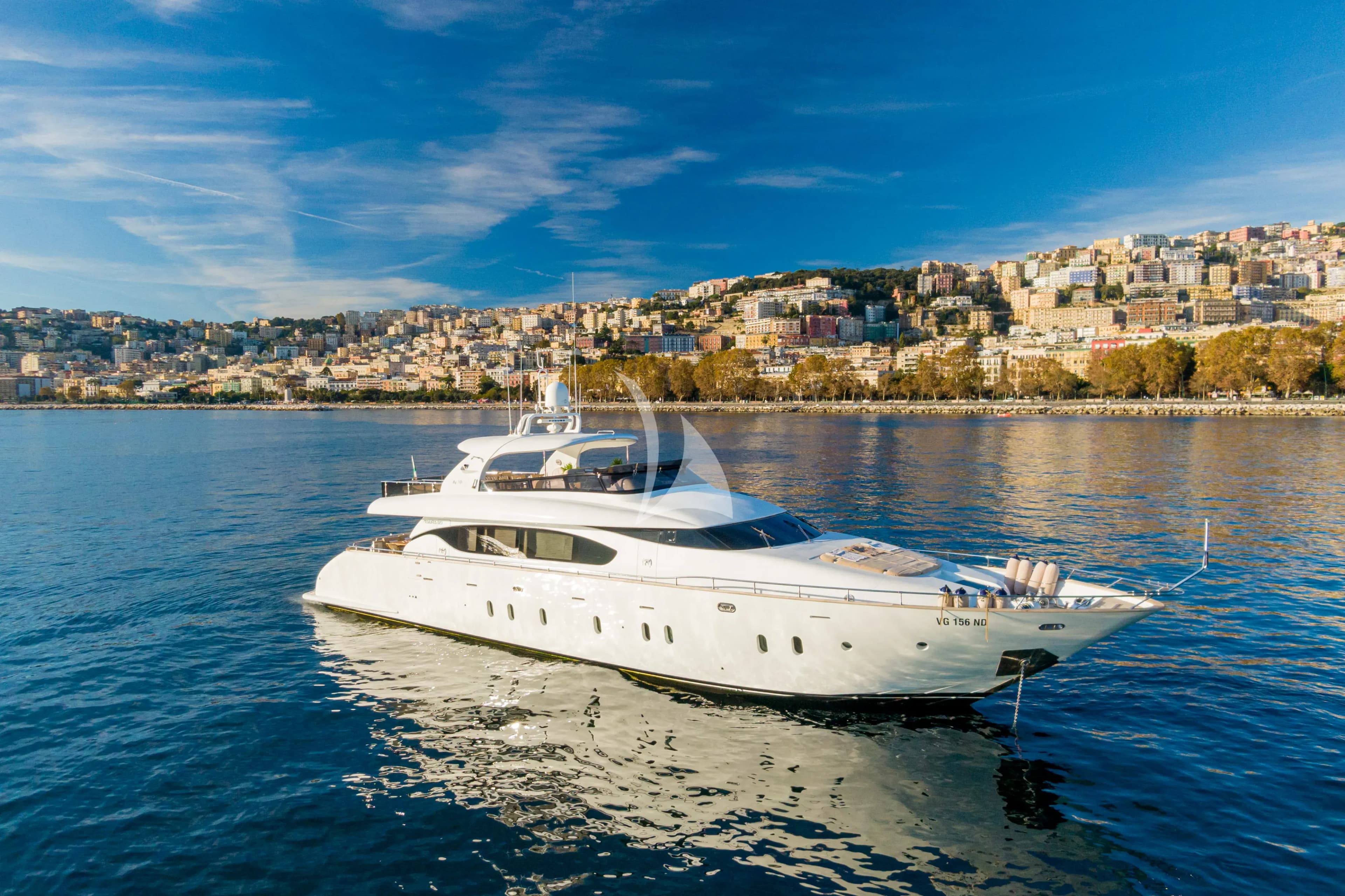MY LIFE – Exterior