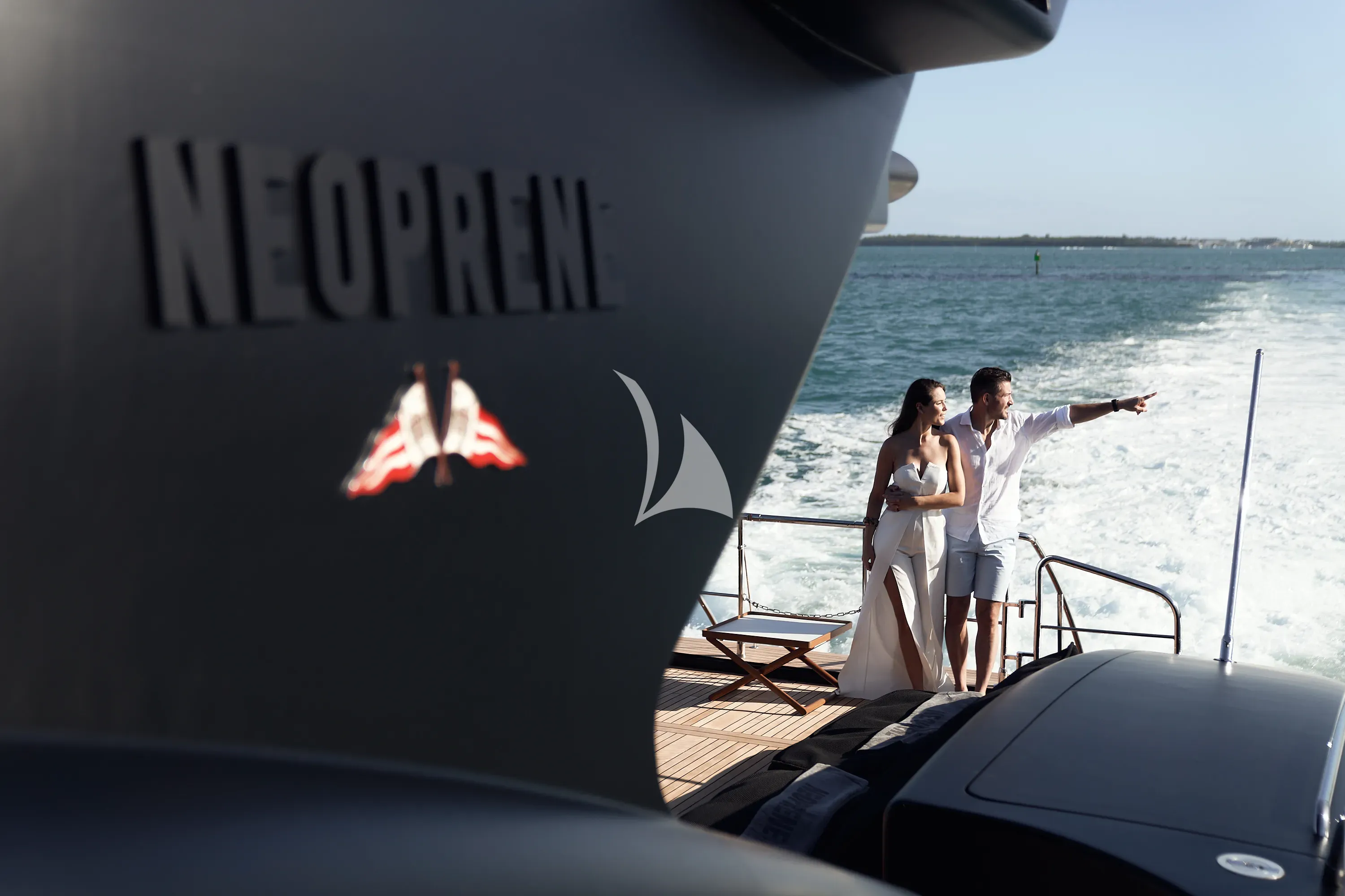 NEOPRENE – Exterior