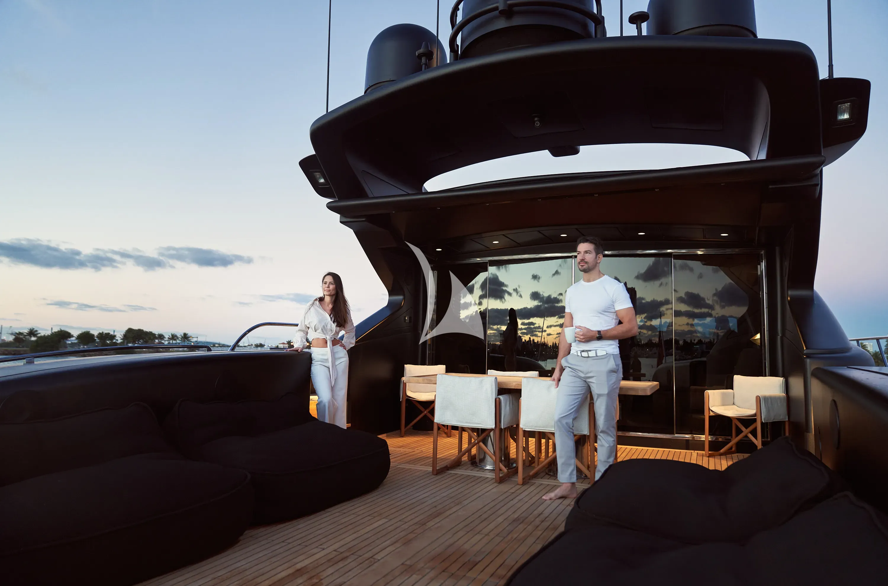 NEOPRENE – Exterior