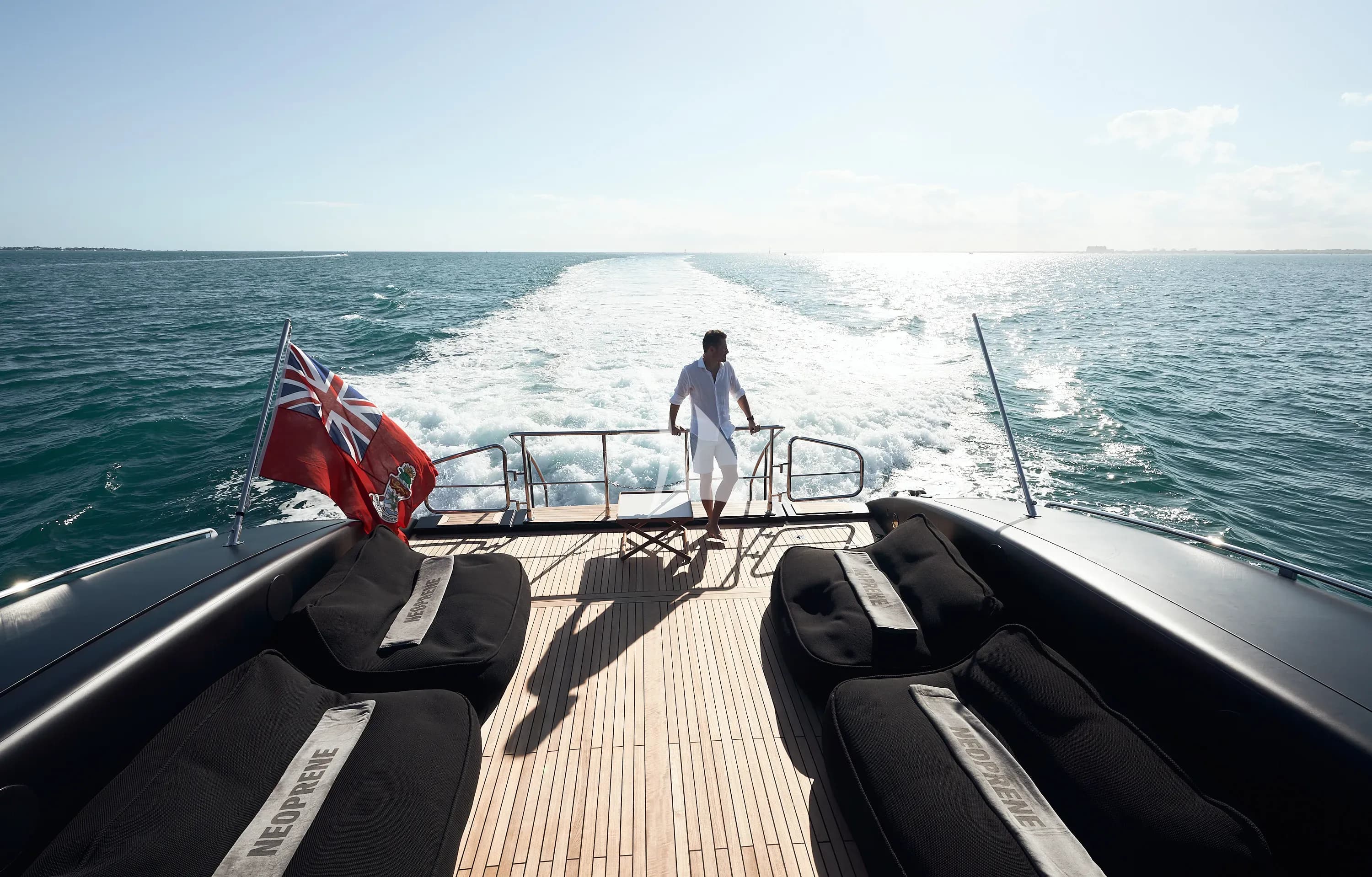 NEOPRENE – Exterior