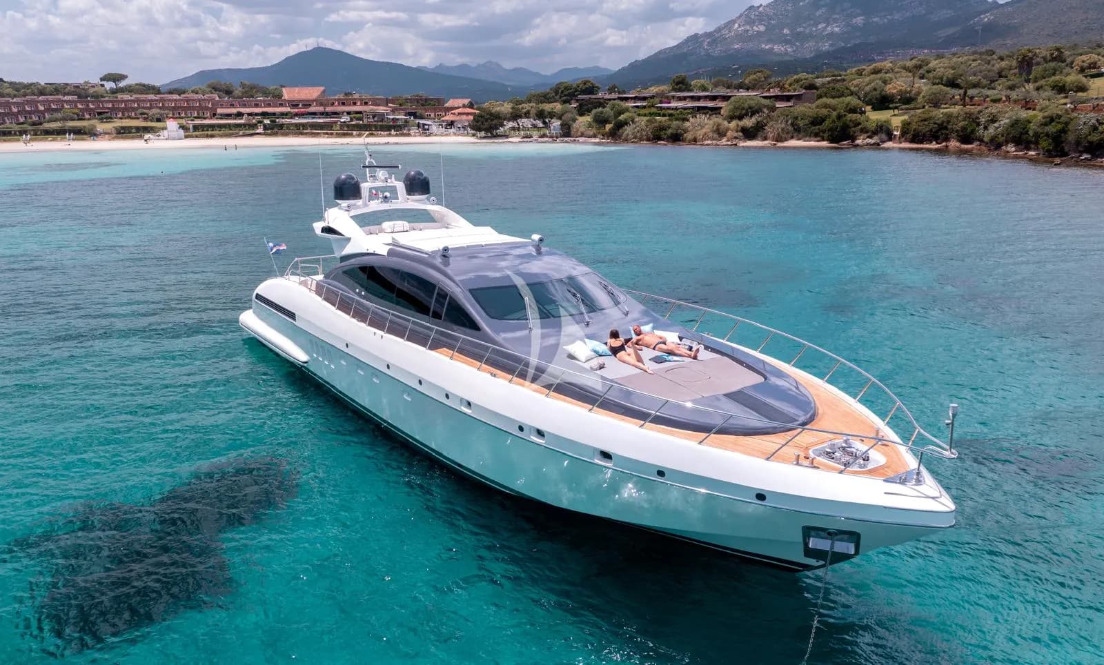 SMILE – Mangusta (Overmarine)