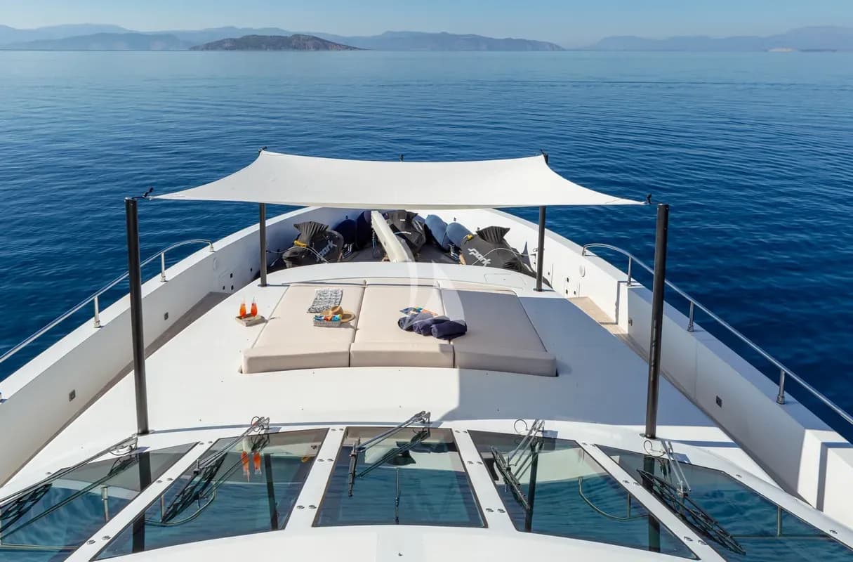 SEA WOLF – Exterior