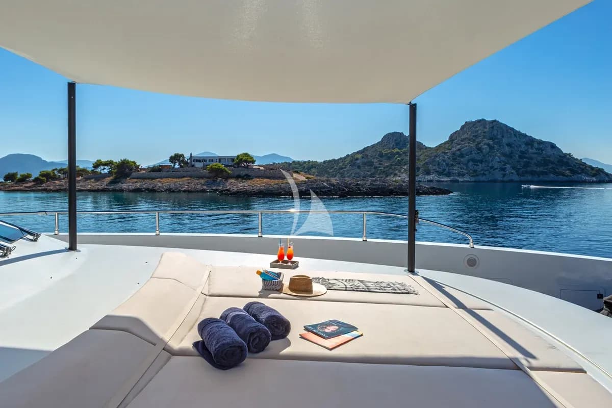 SEA WOLF – Exterior