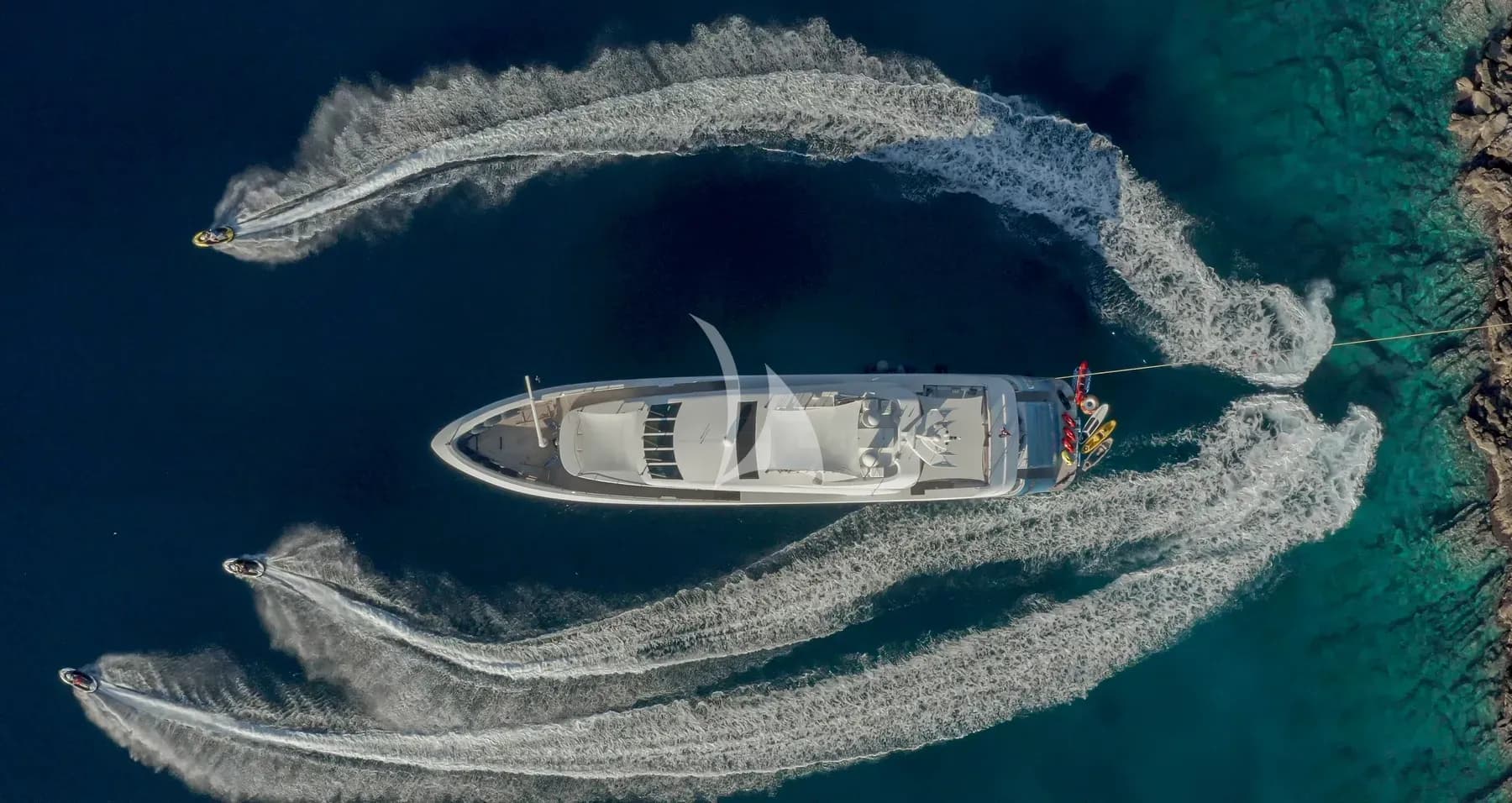 SEA WOLF – Exterior