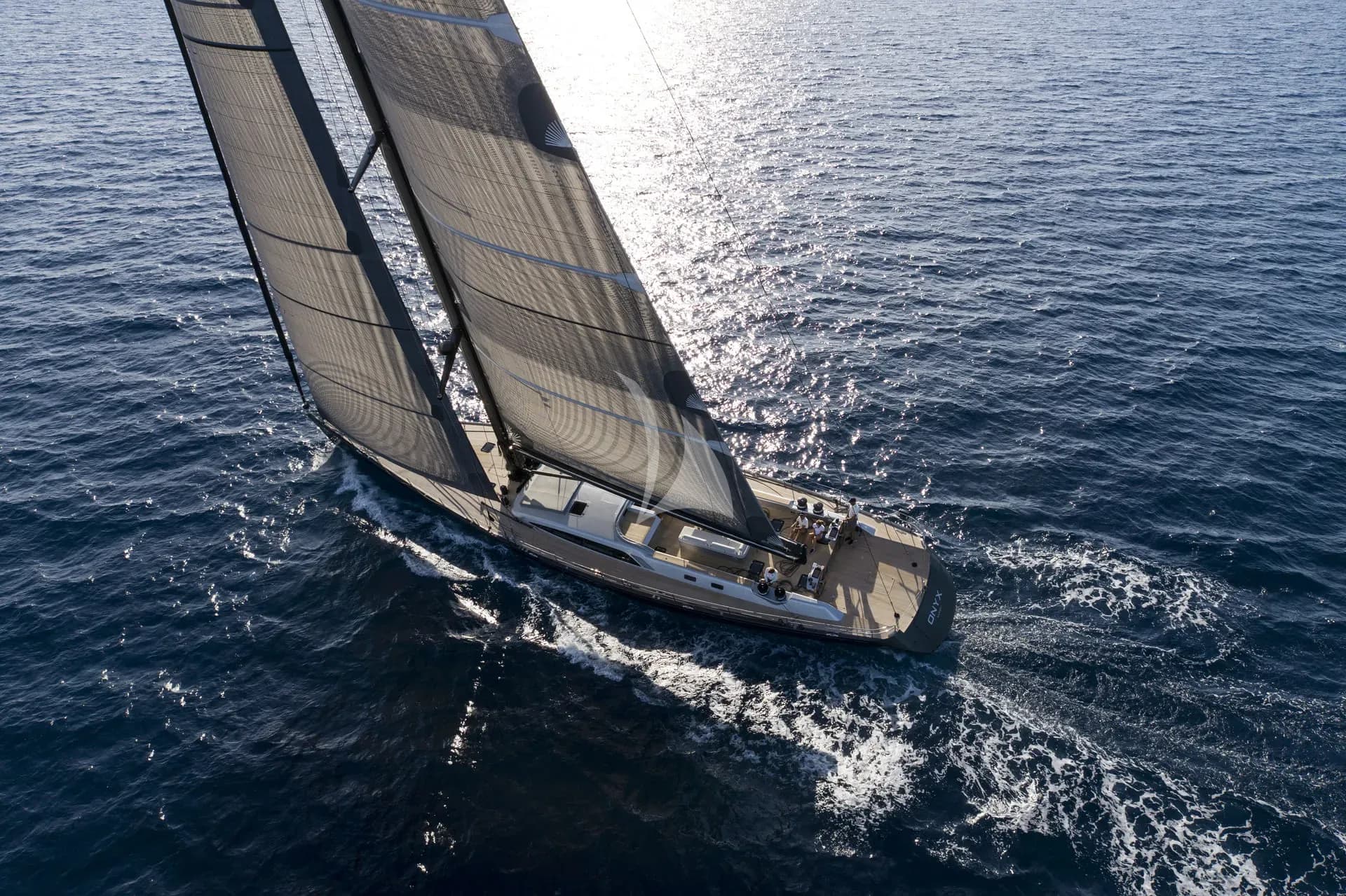 ONYX – Exterior