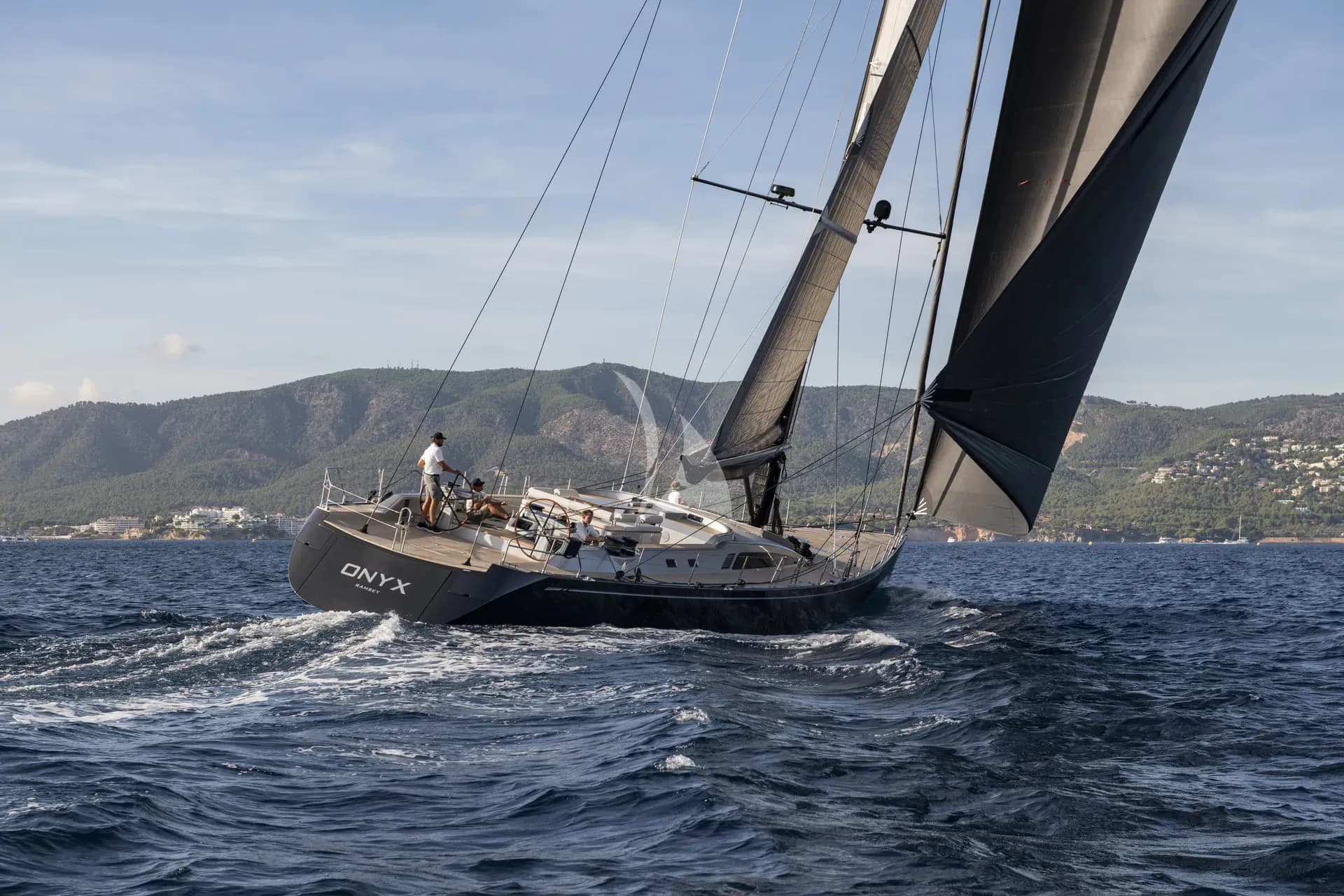 ONYX – Exterior