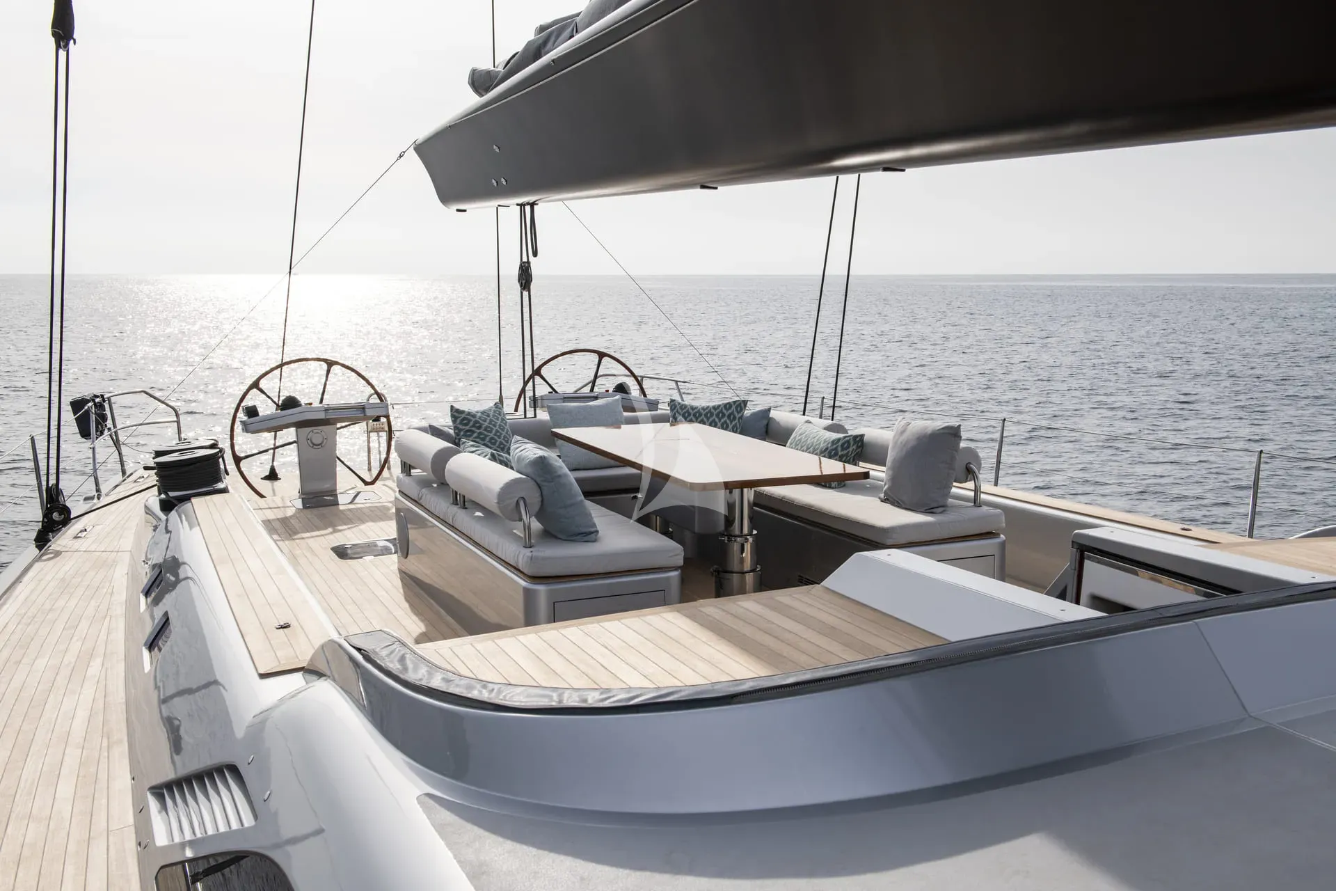 ONYX – Exterior
