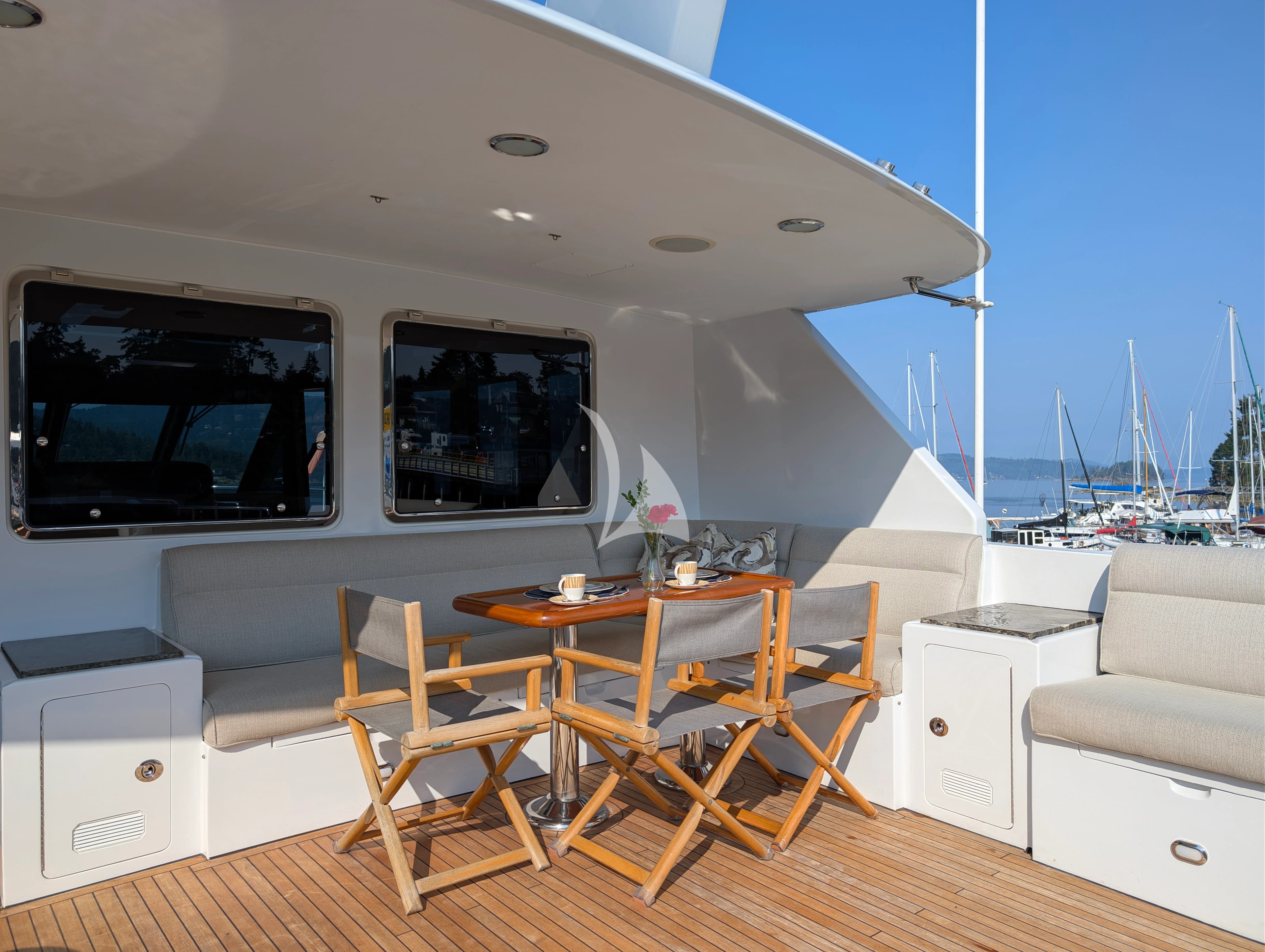 A GREAT ESCAPE – Exterior