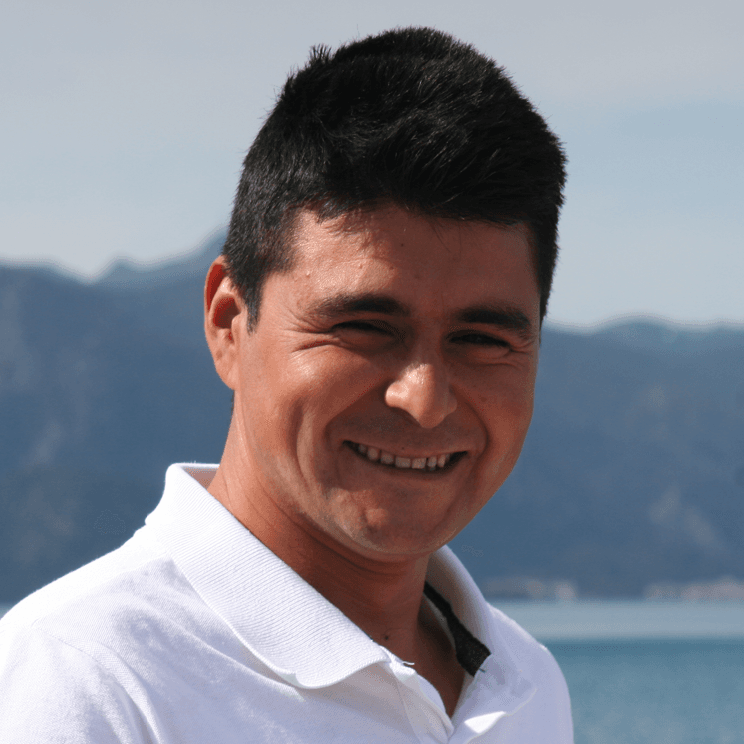 Engin Özçelik