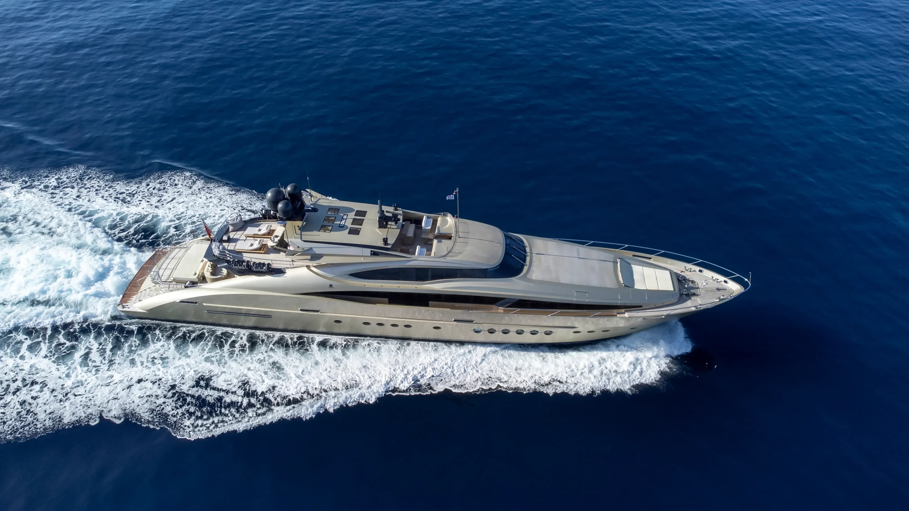 HOKULANI – Exterior