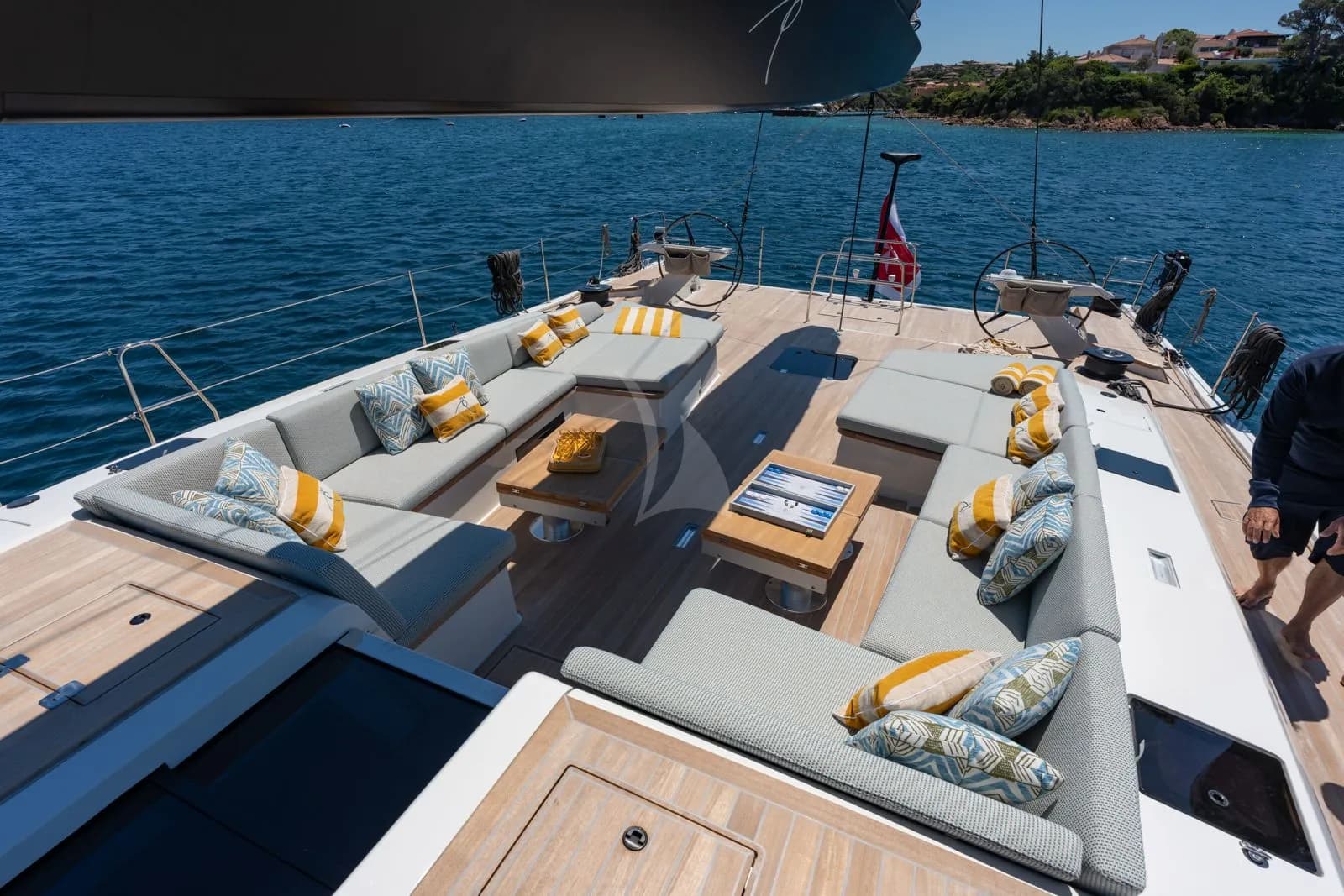 BIANCA II – Exterior