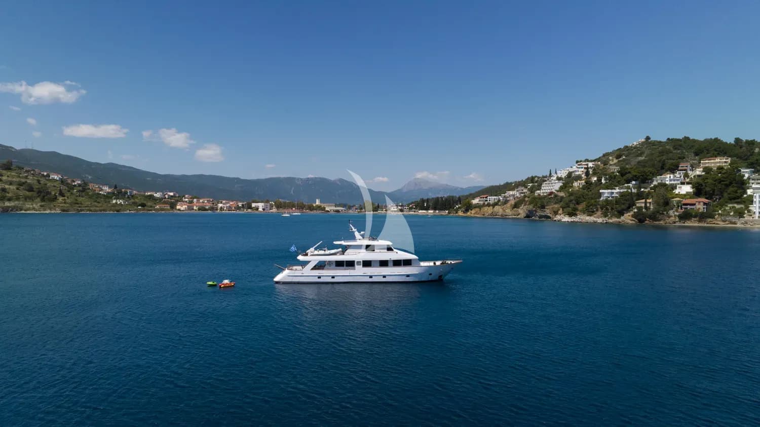 ELENA – Exterior