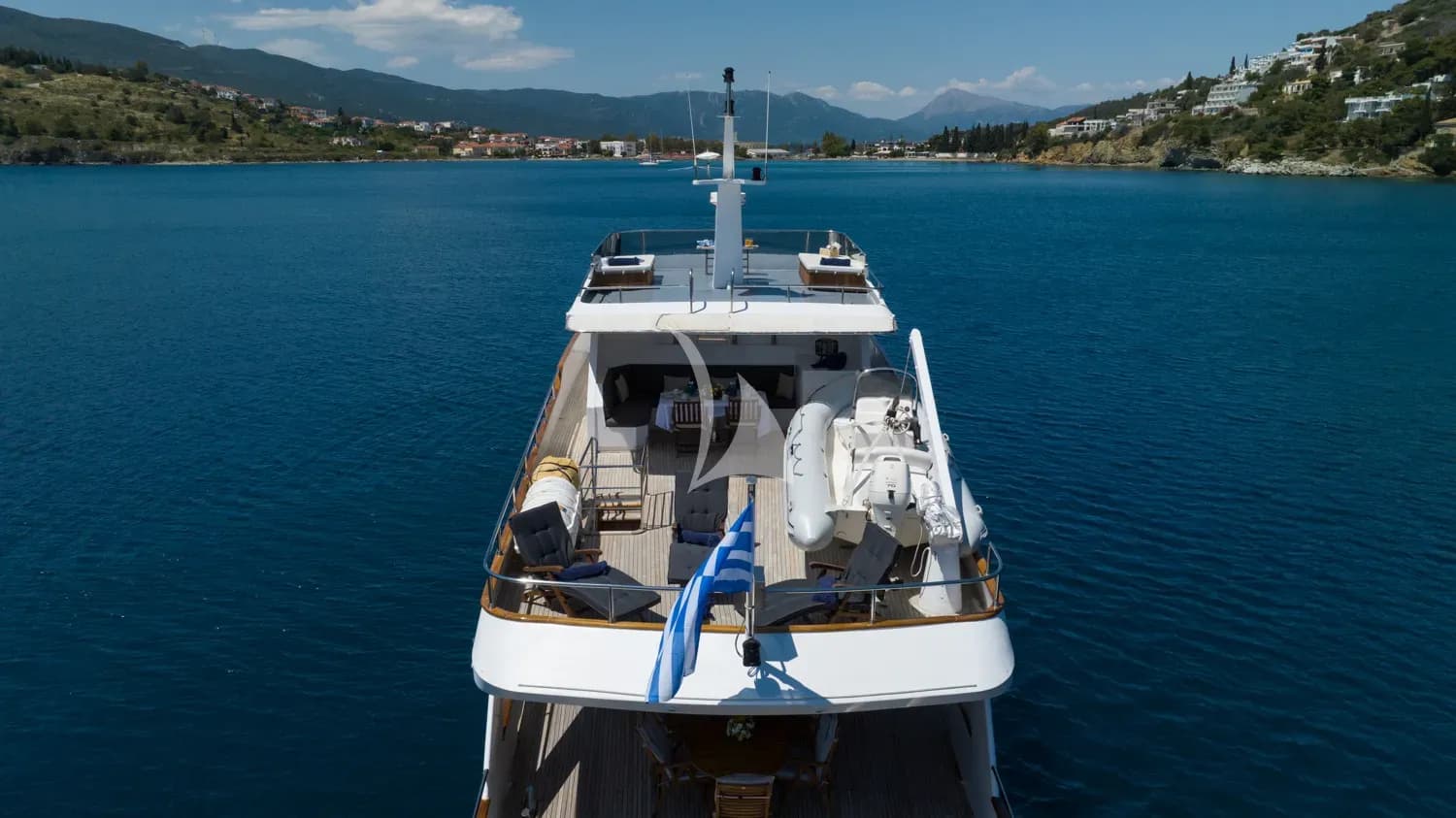 ELENA – Exterior