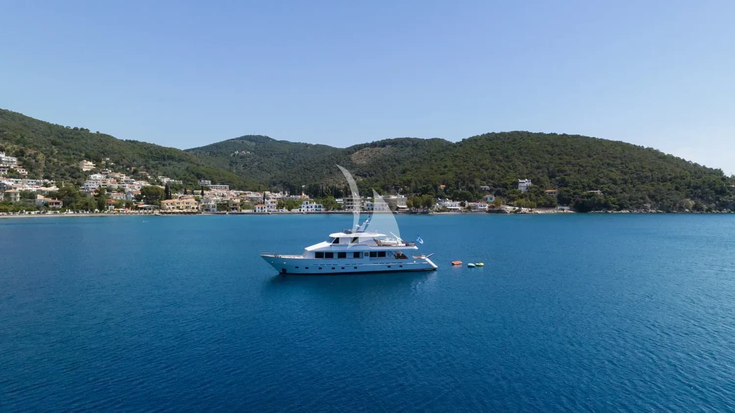 ELENA – Exterior