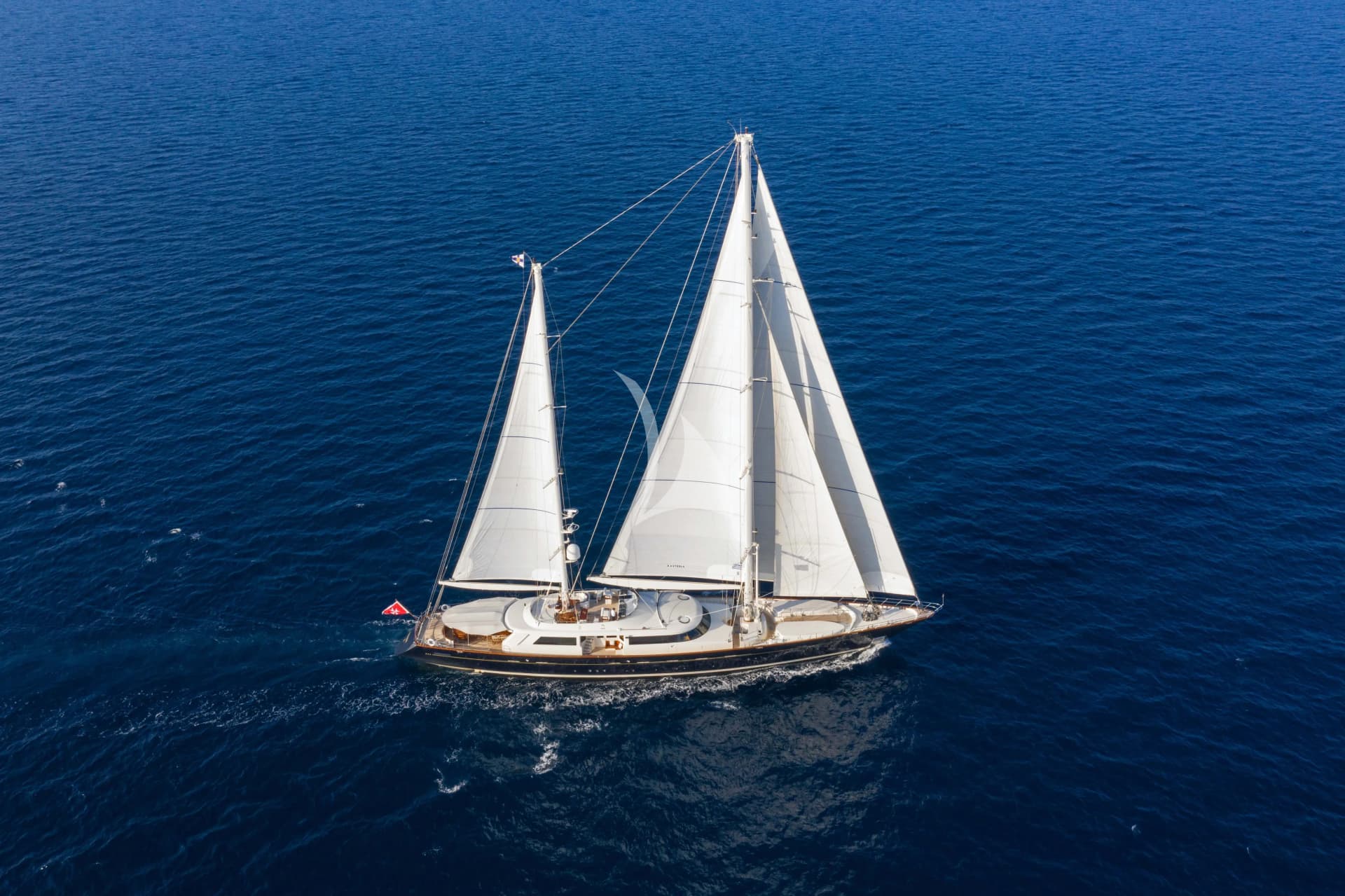 XASTERIA – Exterior