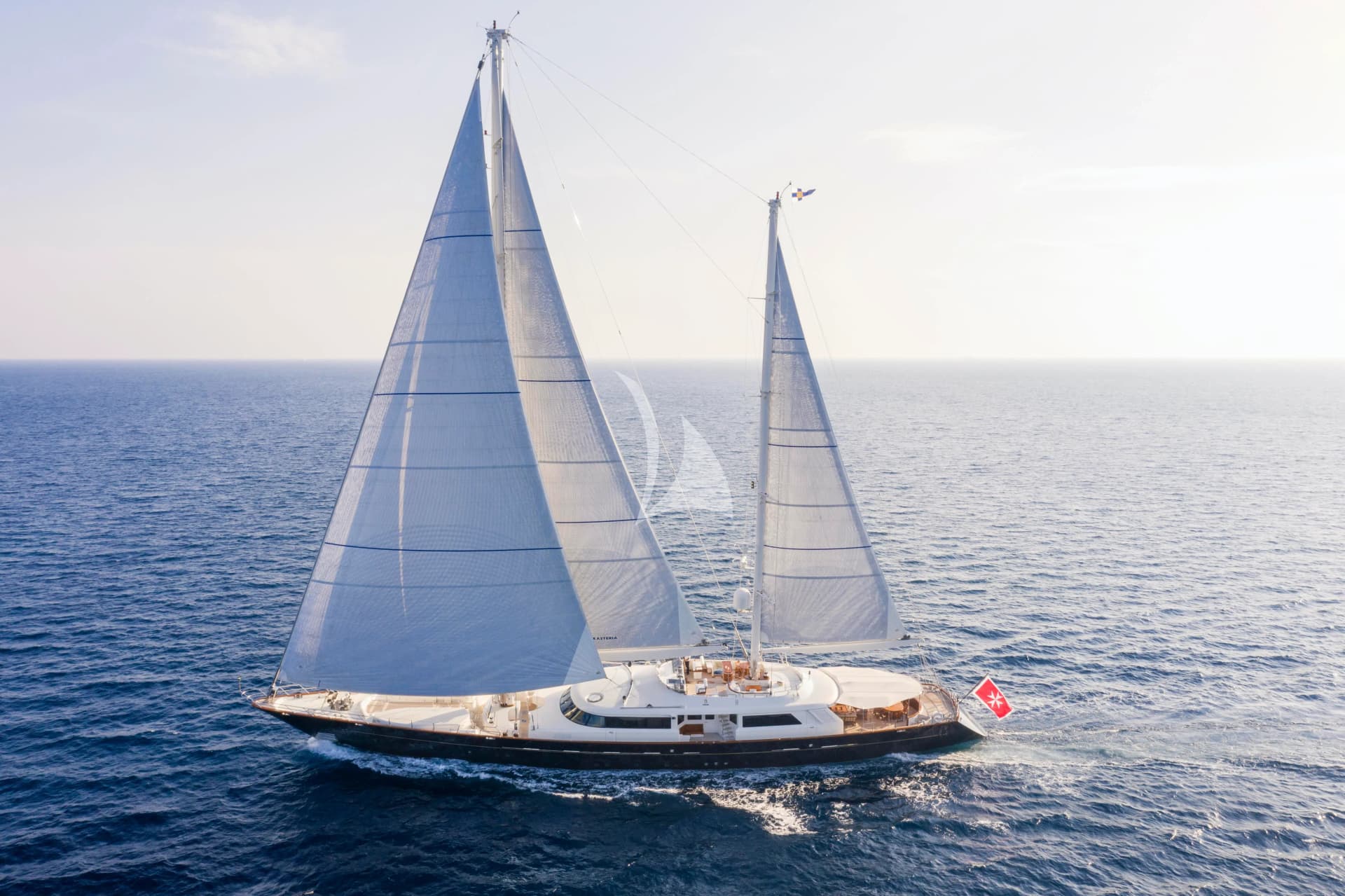 XASTERIA – Exterior