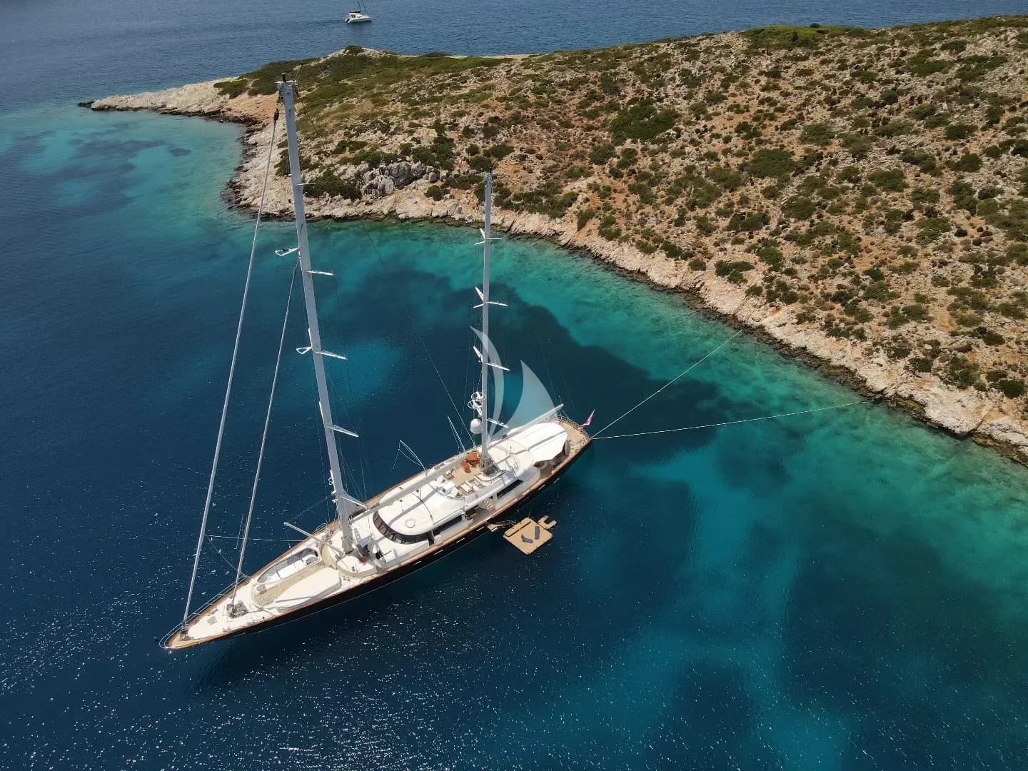 XASTERIA – Exterior