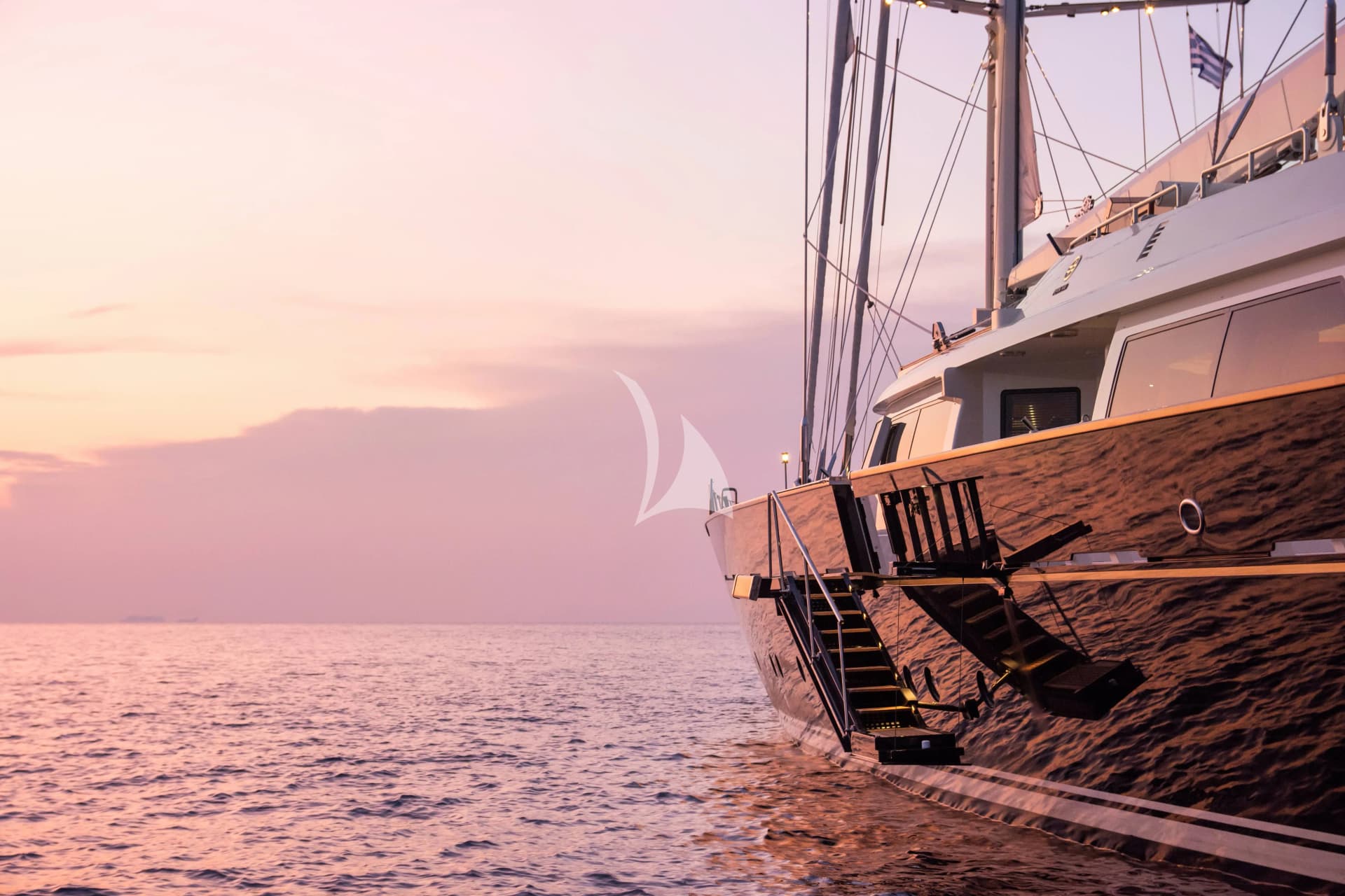 XASTERIA – Exterior