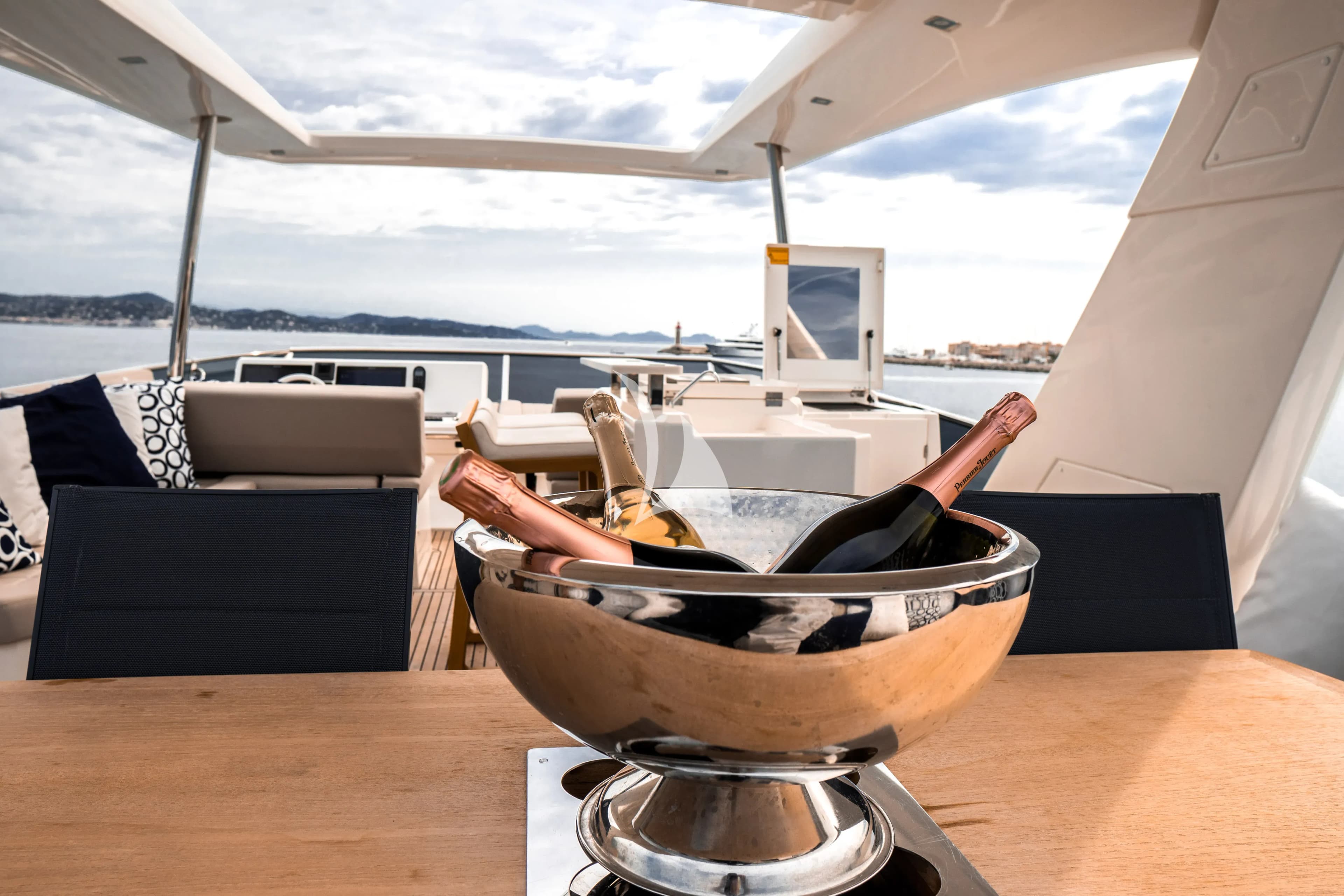ROMY ONE – Exterior