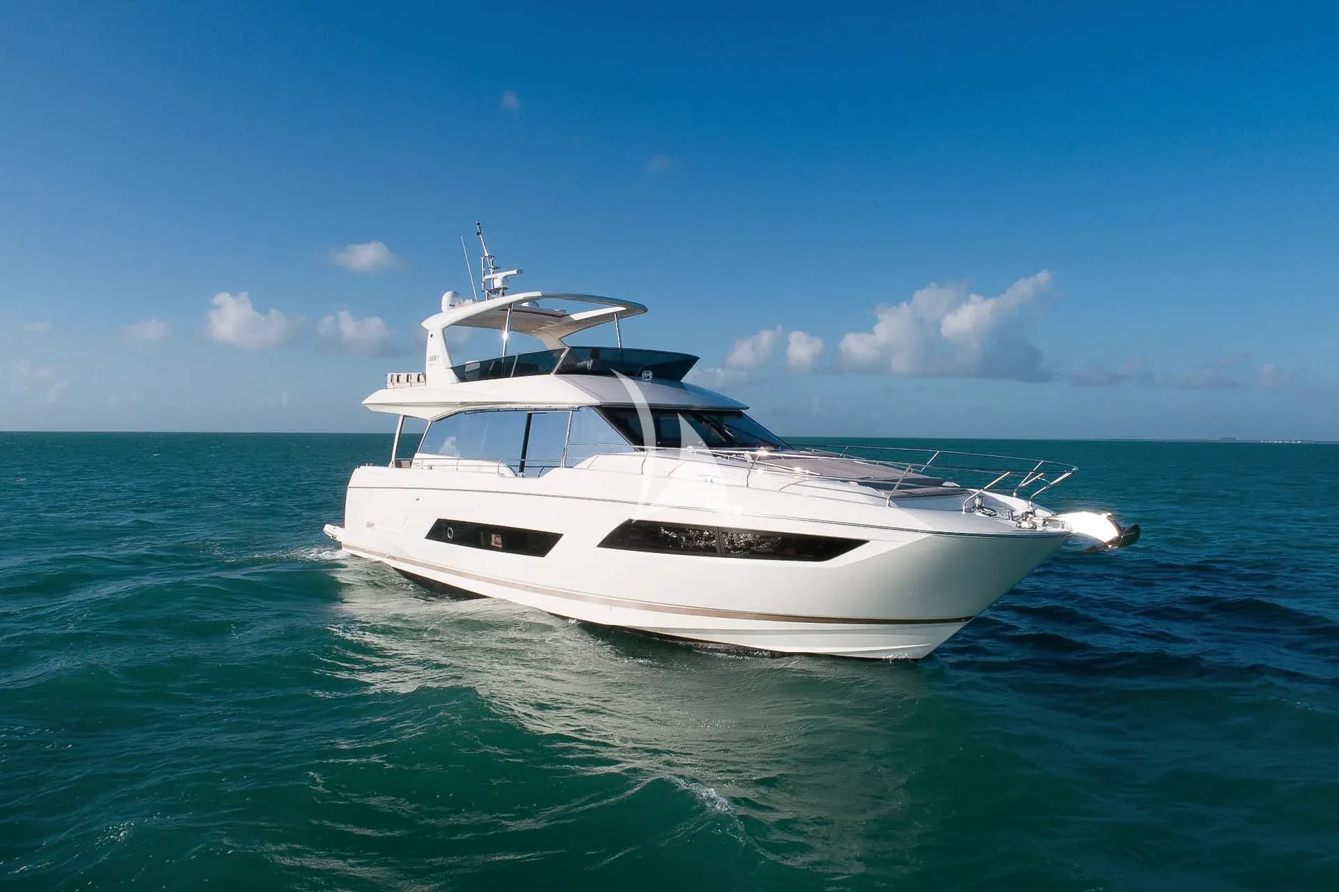 ROMY ONE – Exterior