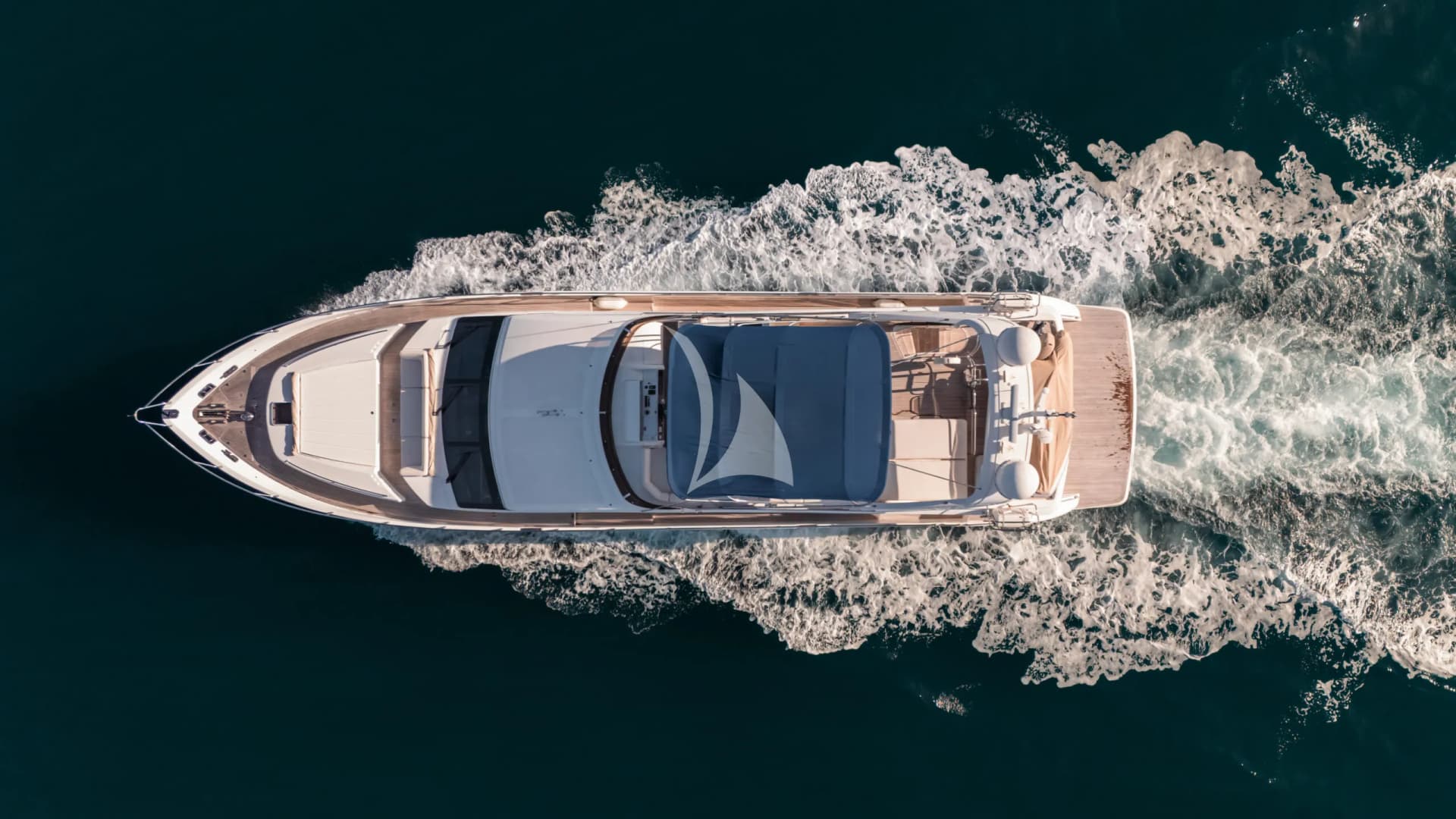 KUMBA IV – Exterior