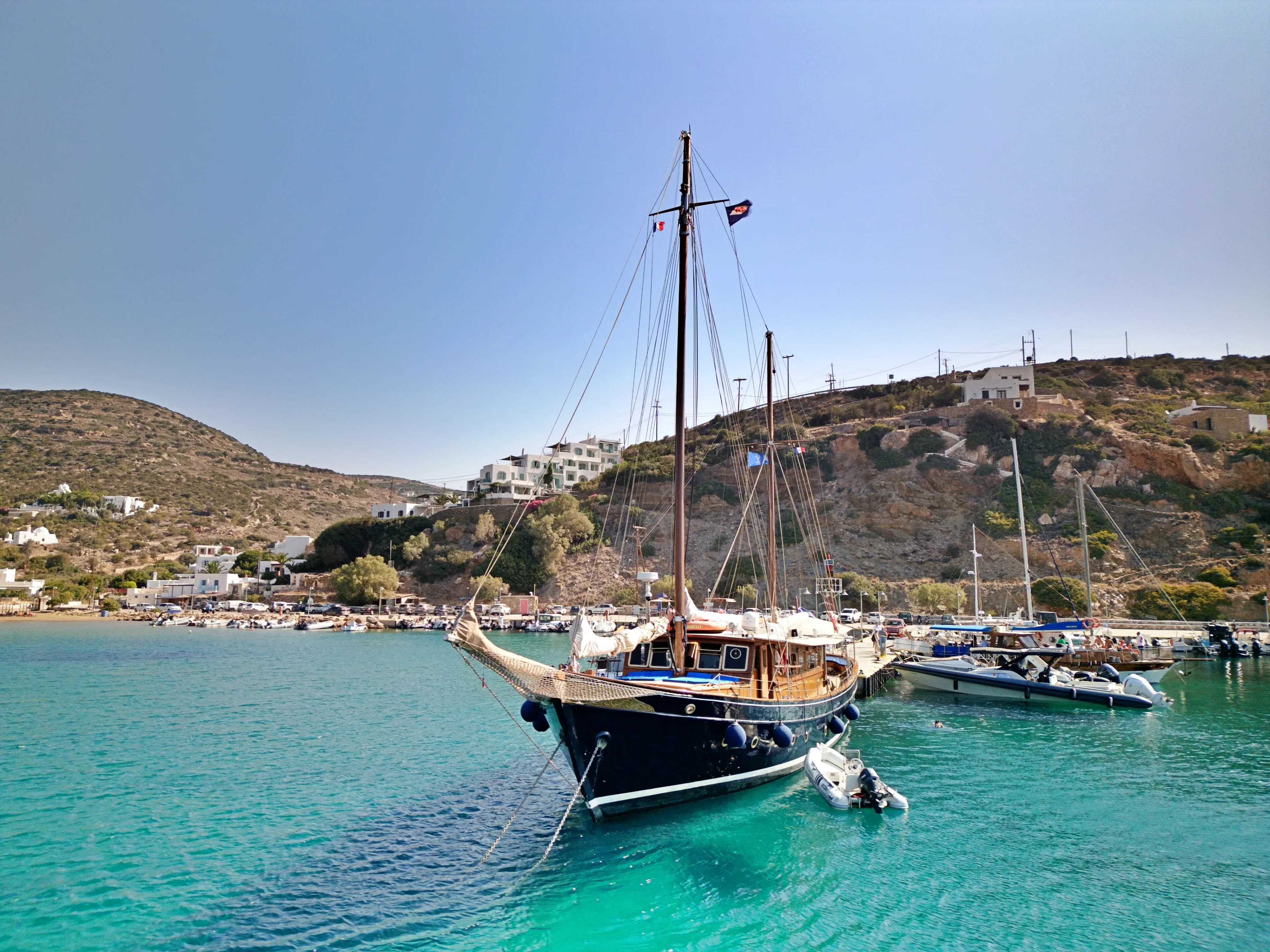 Aphrodite – Exterior