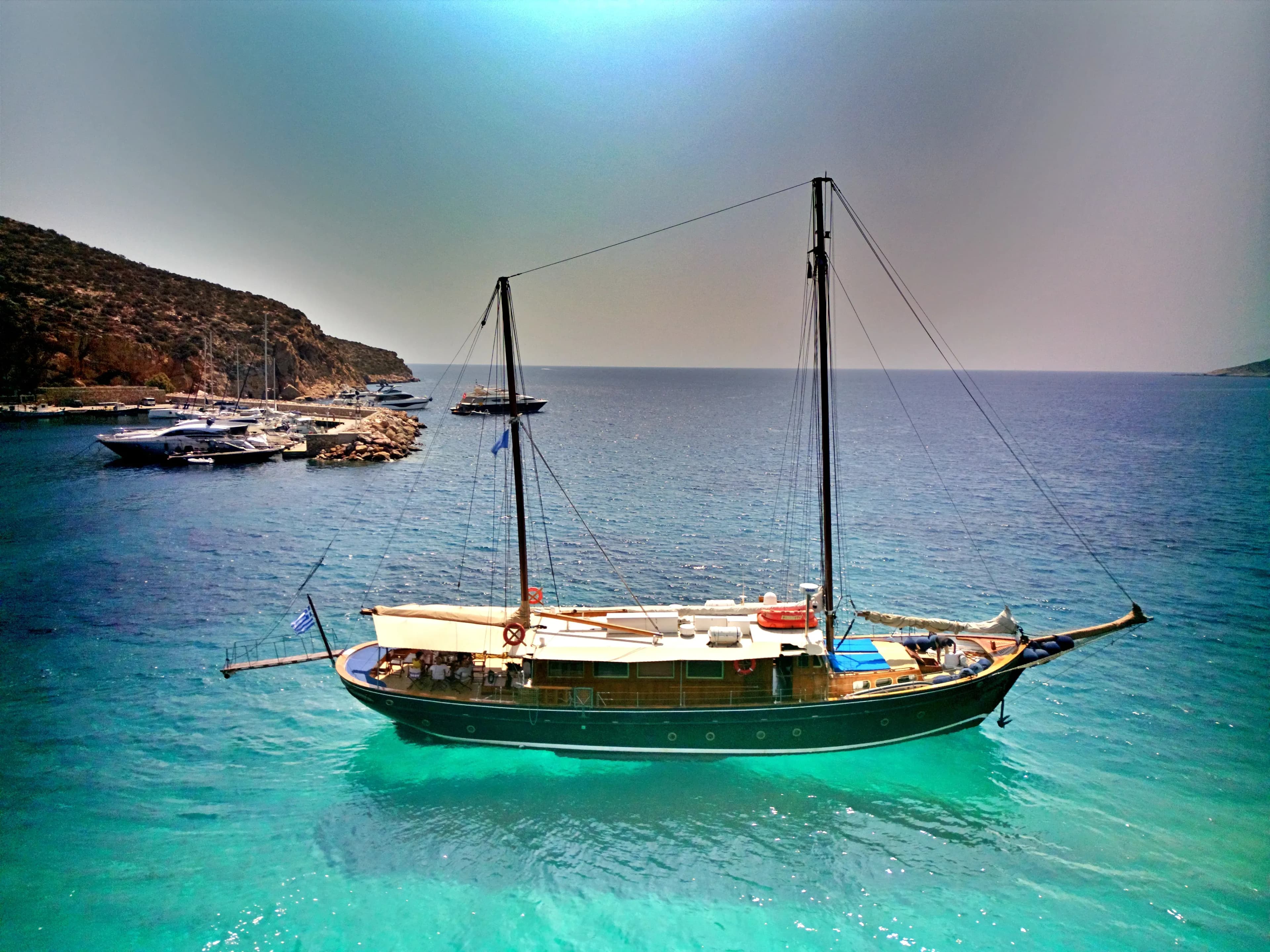 Aphrodite – Exterior