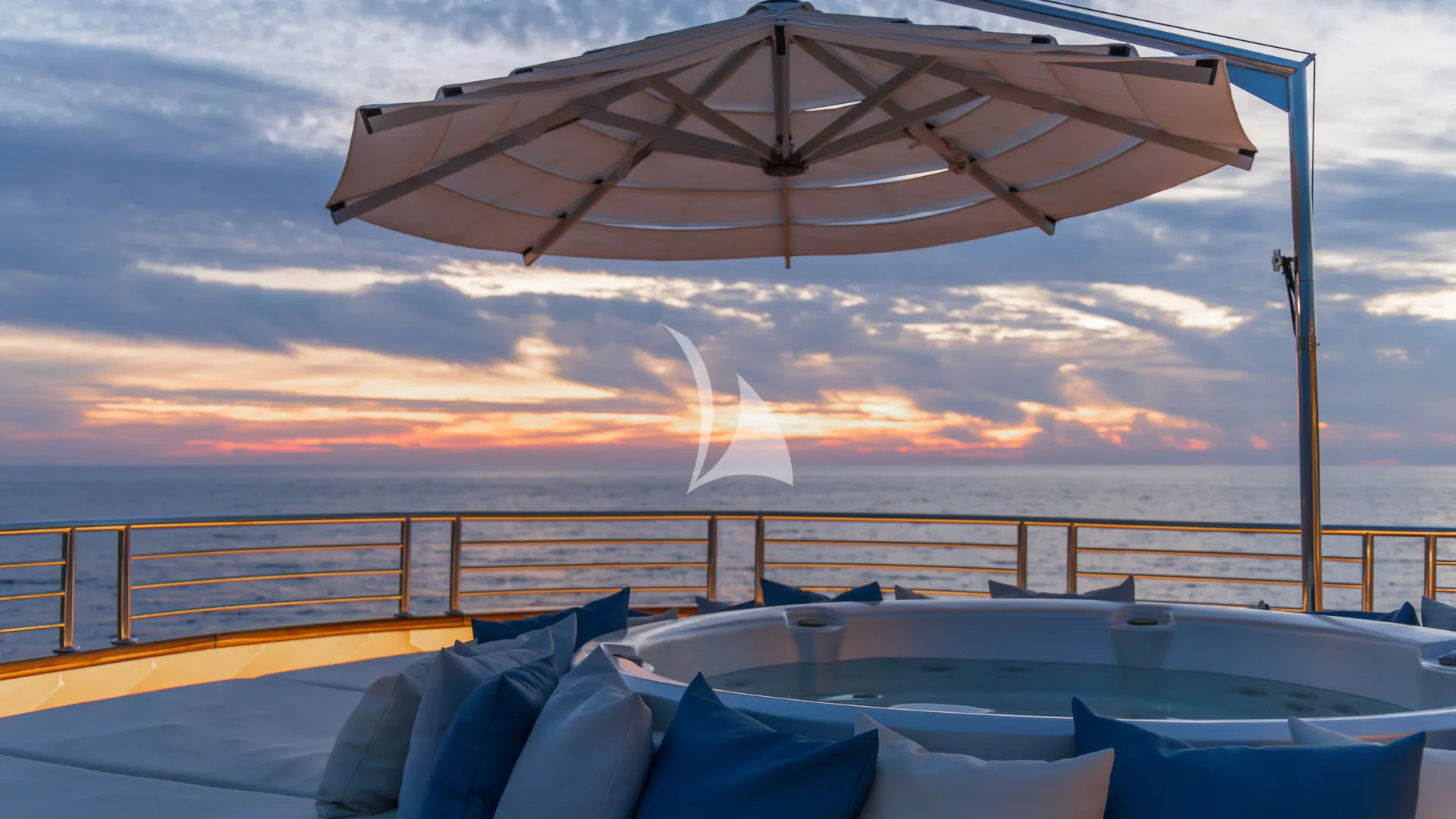 M/Y ANTHEA – Exterior