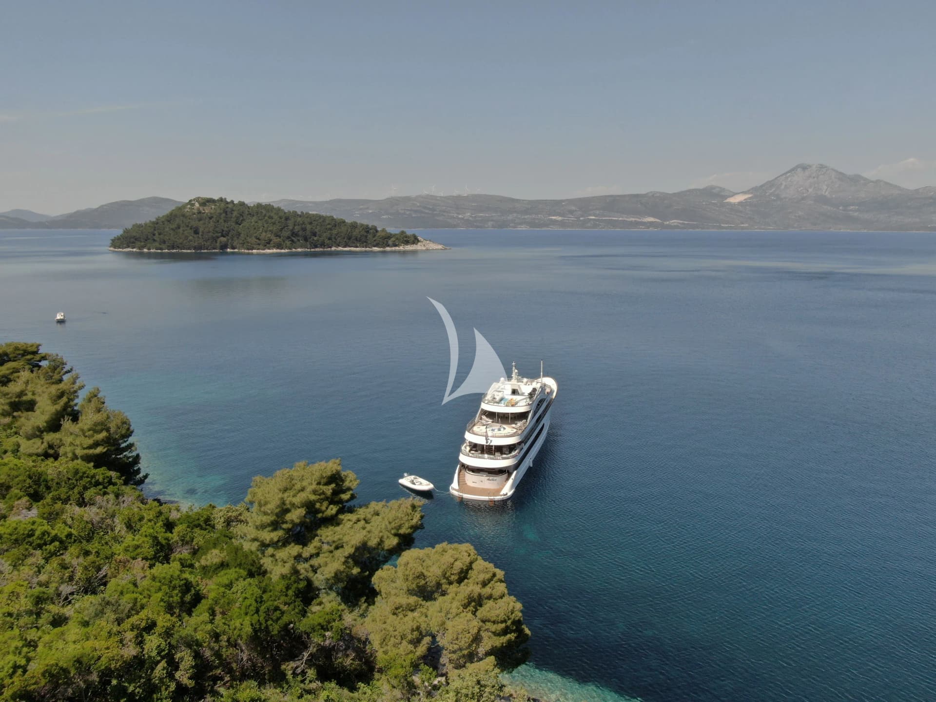 M/Y ANTHEA – Exterior