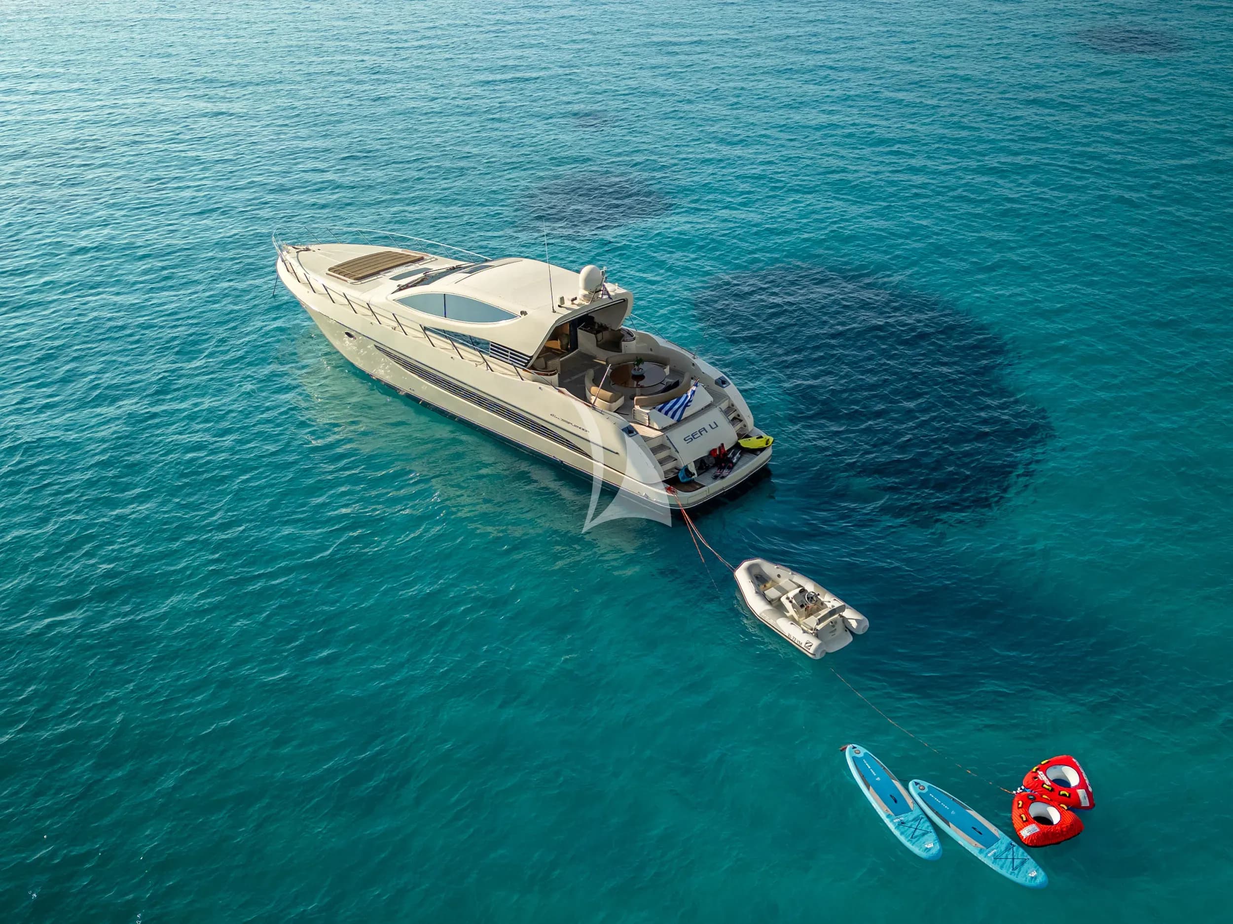 SEA U – Exterior